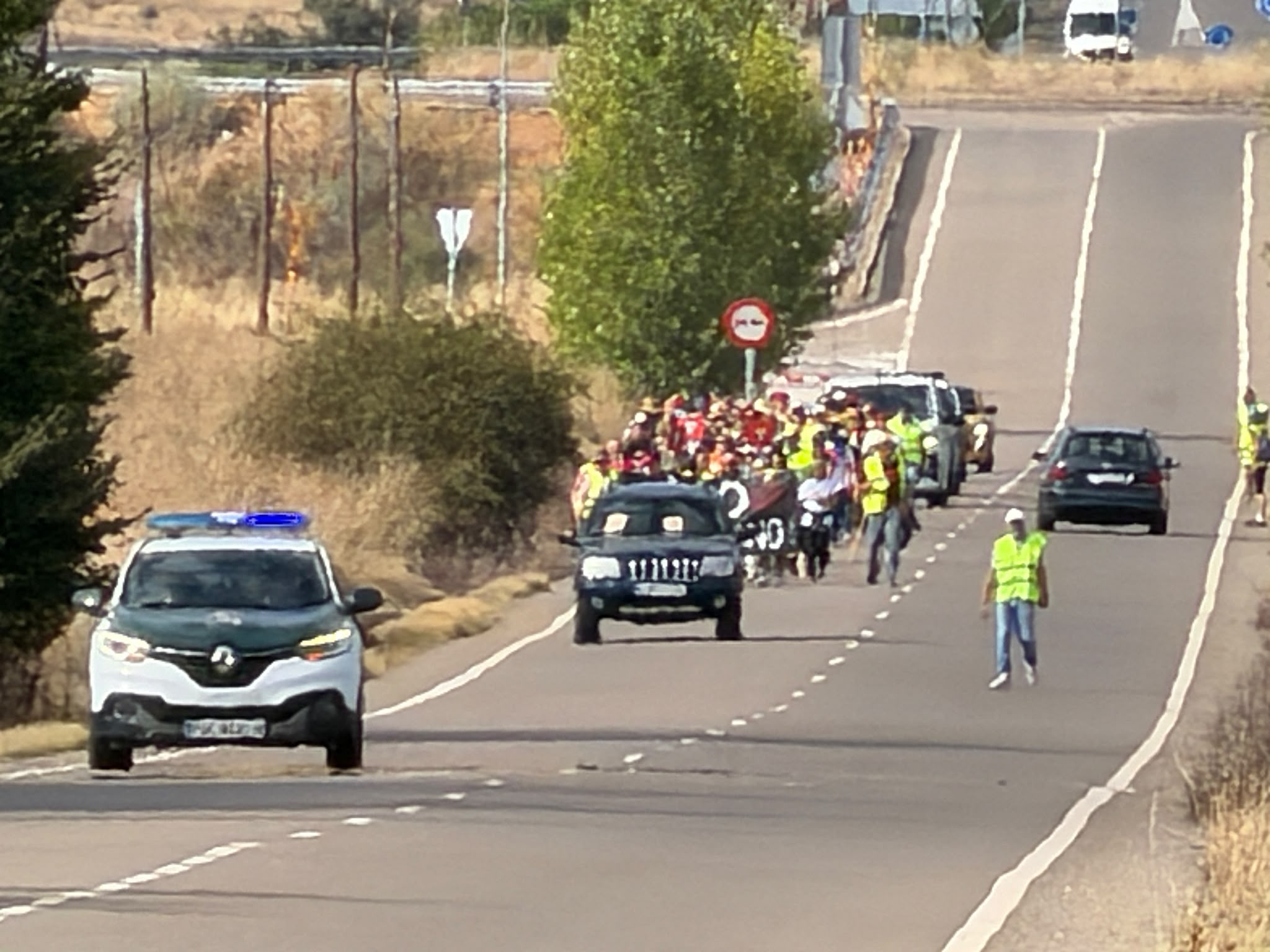 Las imágenes de la movilización  de Val de San Lorenzo contra la planta de biometano 