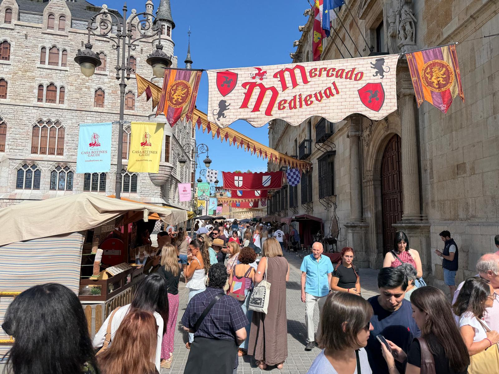 Así se viven las fiestas de San Froilán en León 