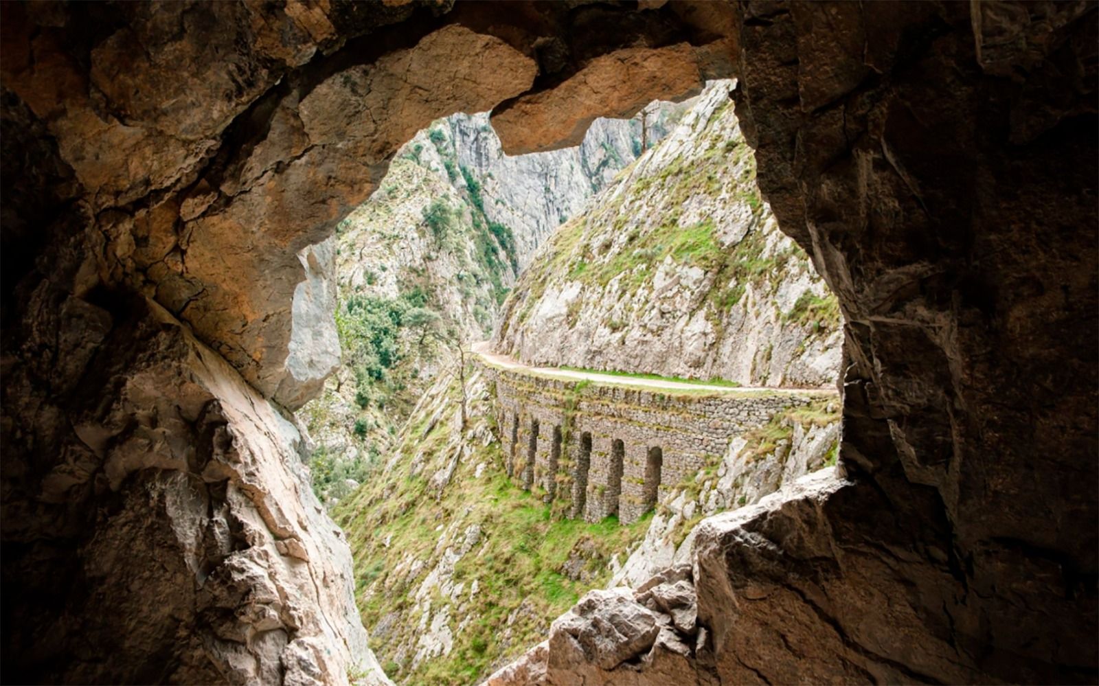 Diego Quiroga:«No creemos que pueda existir nada semejante a la garganta del Cares, ni en belleza, ni en grandeza, ni en maravillas naturales, ni en pasos escalofriantes»