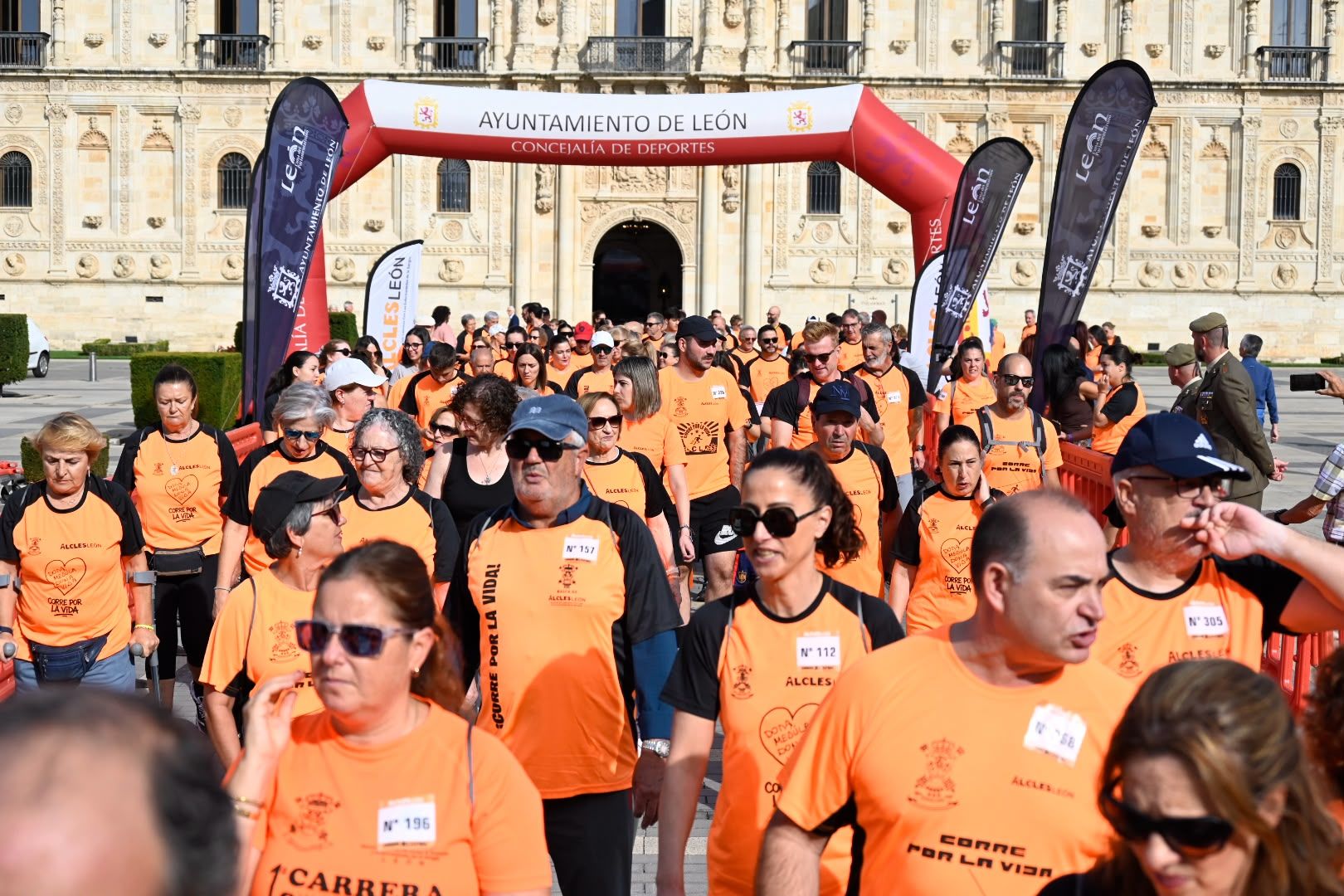 Las imágenes de la XII carrera solidaria ‘Corre por la Vida’ de Alcles
