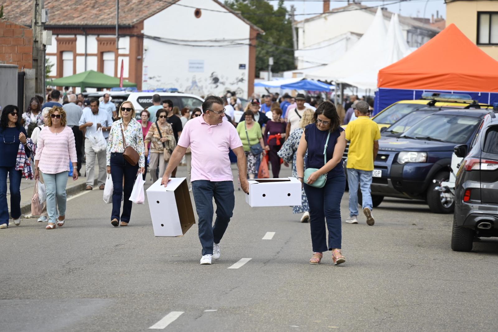 La Feria del Pimiento Morrón de Fresno de la Vega, en imágenes 