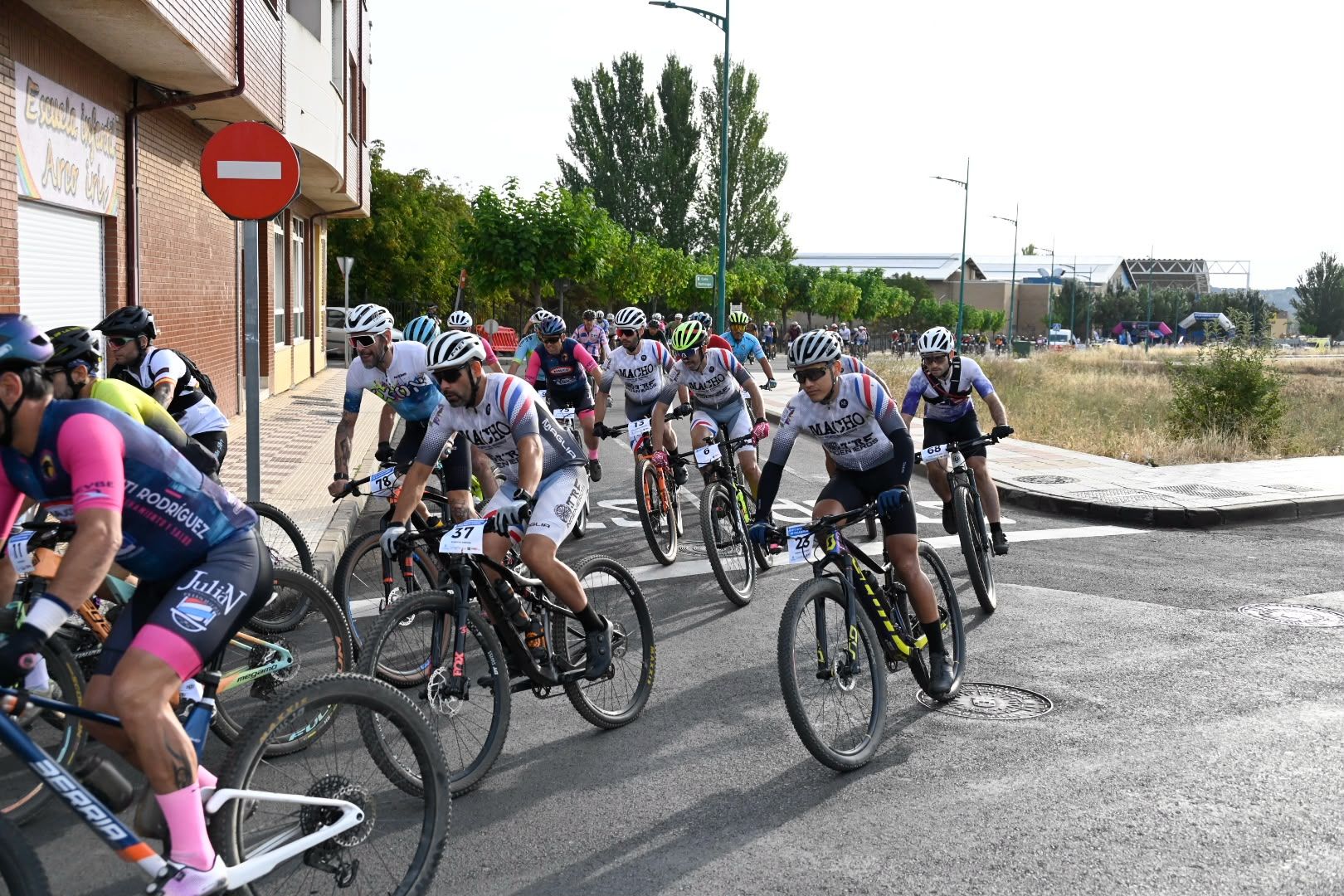 Villaquilambre volvió a vibrar con su III BTT y el día de la bici con un gran éxito de participación. SAÚL ARÉN (7)