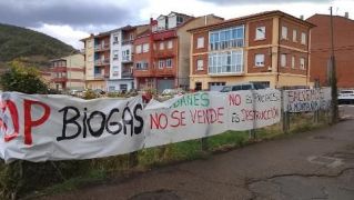 Vecinos y colectivos organizaron una concentración contra la planta de biogás. E. N.(2)