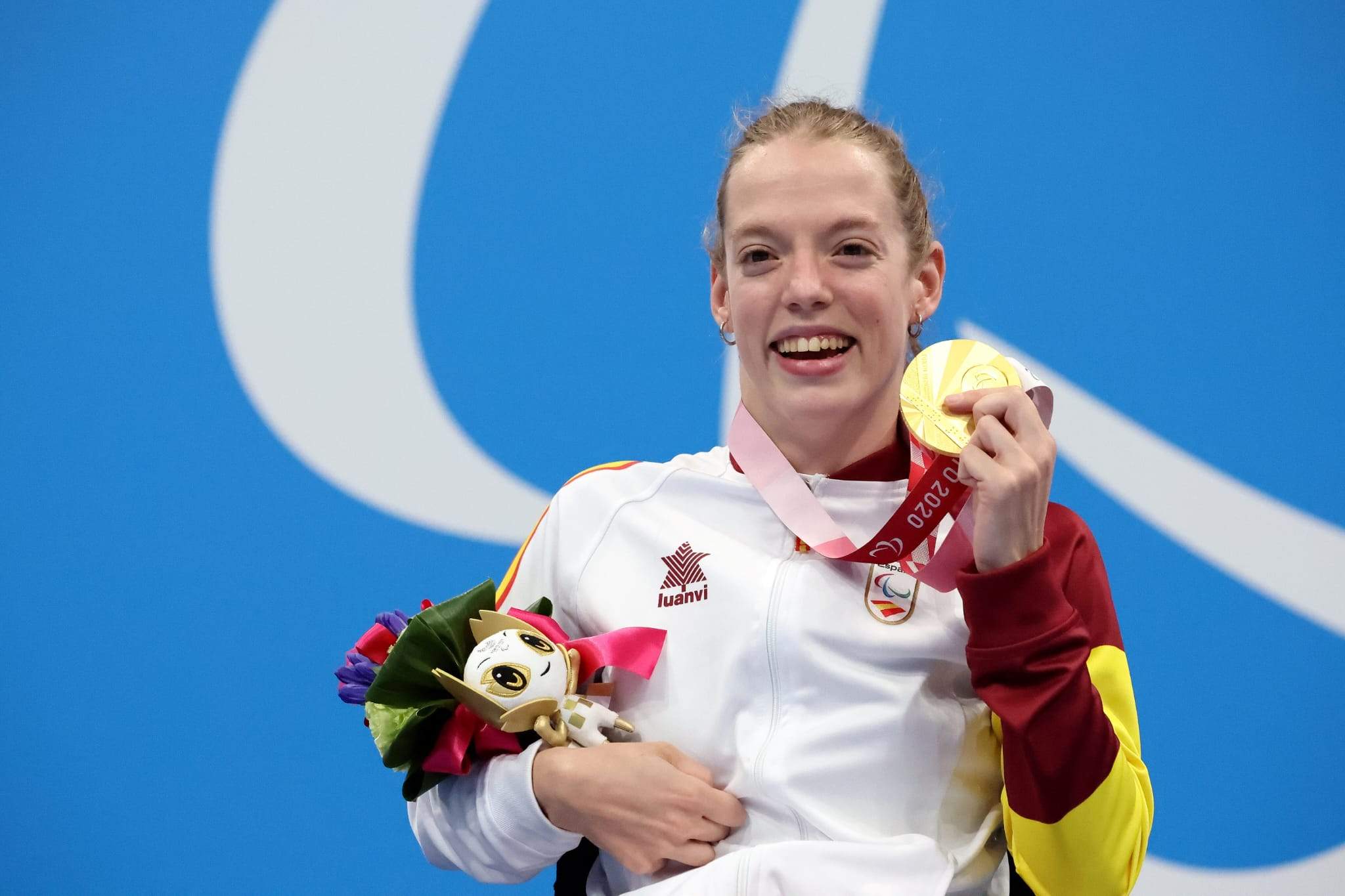 Marta Fernández, en el pódium de una gran competición. L.N.C.