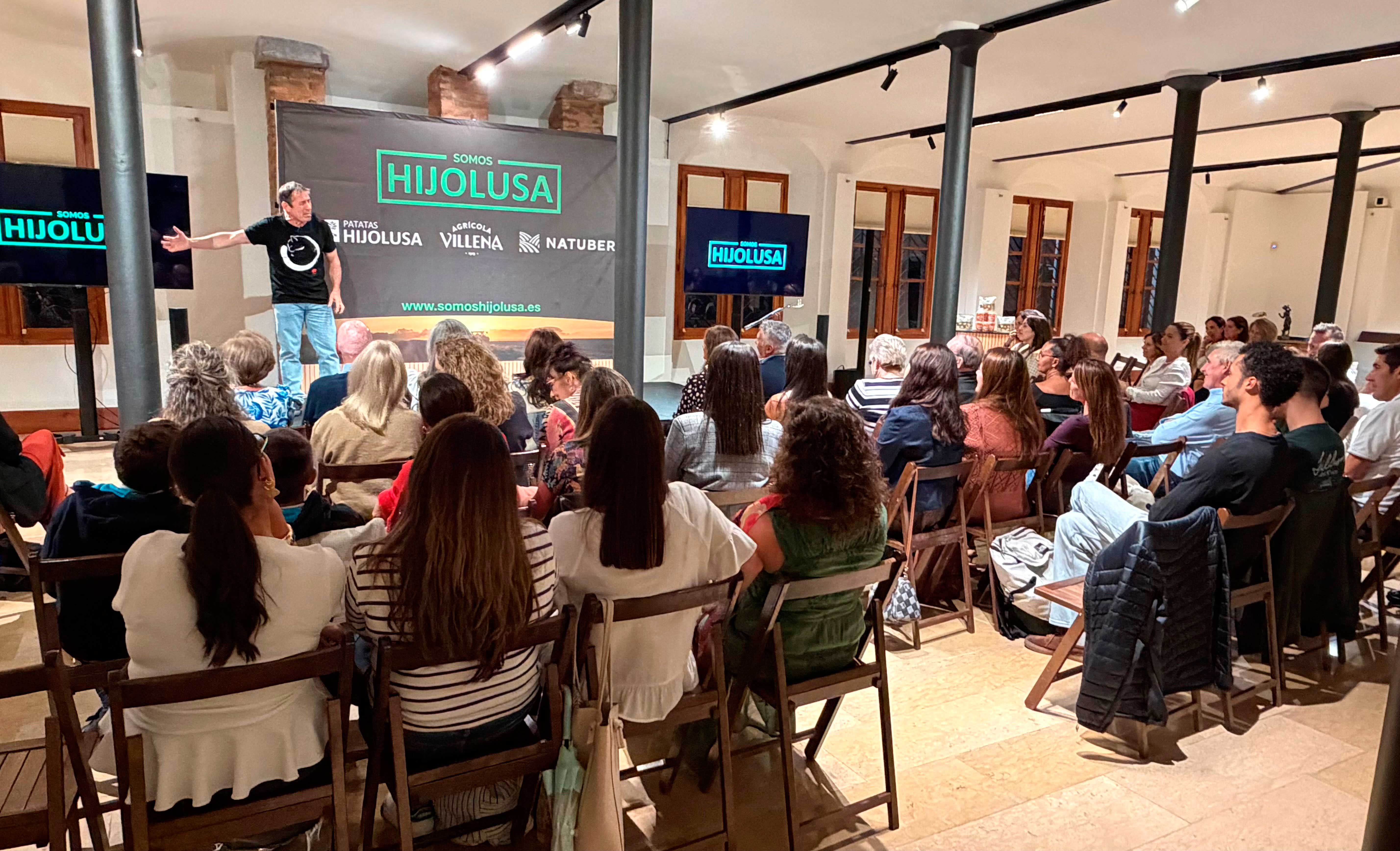 Un imagen de la jornada de sensibilización promovida por Somos Hijolusa con motivo del Día Internacional de Concienciación sobre el Desperdicio Alimentario. | L.N.C.