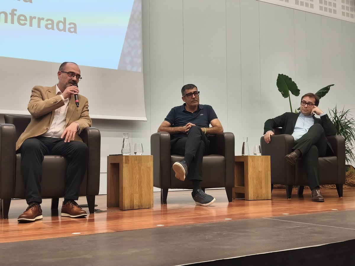 Ramón denuncia la "hipocresía" de Morala por acudir a la presentación del Clínica Ponferrada SDP tras aceptar retirarle una subvención