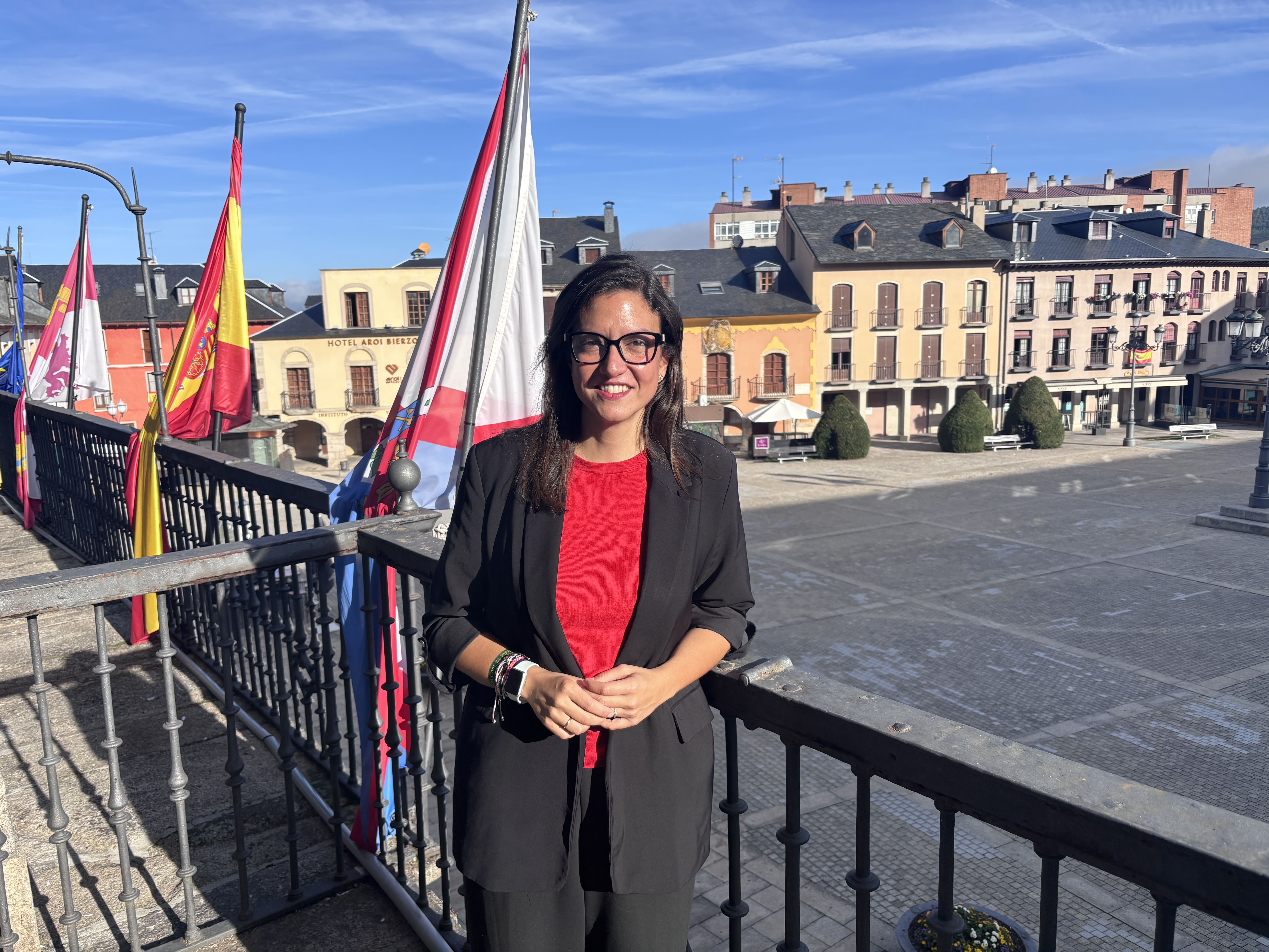 La concejala de Presidencia, Relaciones Institucionales, Fondos Europeos, Transparencia y Fomento en Ponferrada, Lidia Coca. | JAVIER FERNÁNDEZ