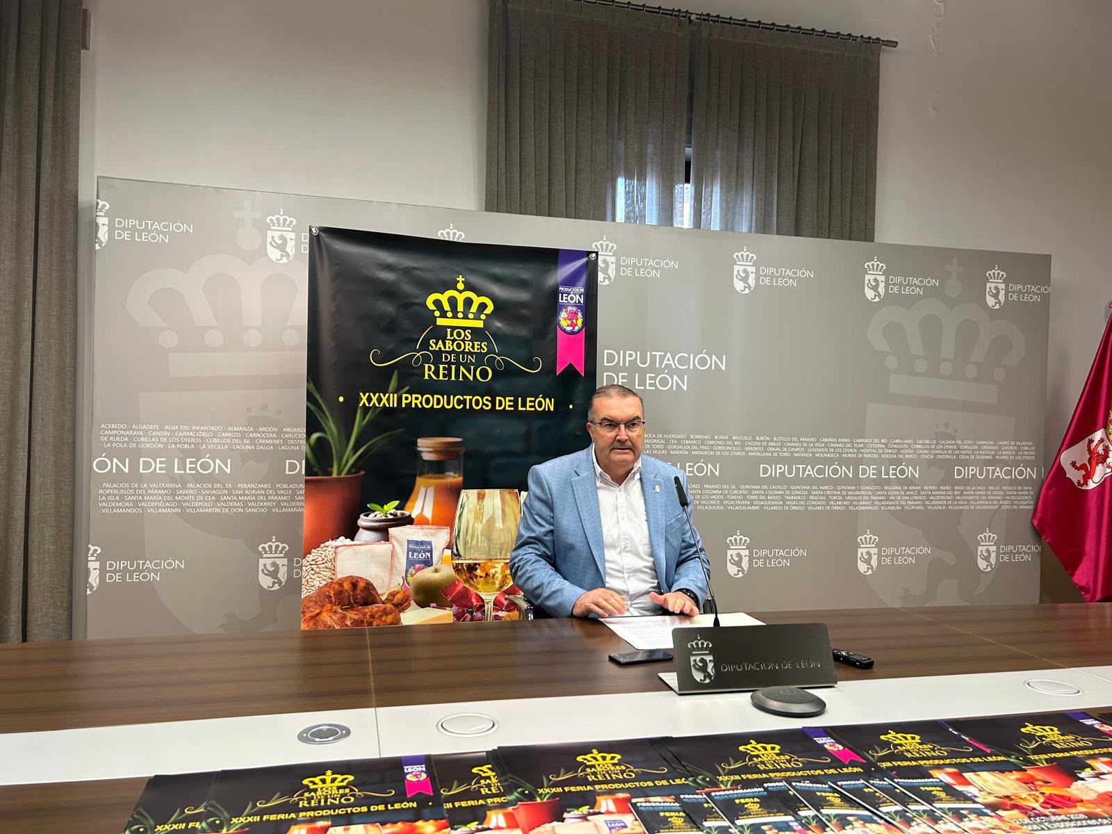 El vicepresidente de la Diputación de León, Roberto Aller, fue el encargado de presentar la XXXII Feria de Productos de León. | SAÚL ARÉN