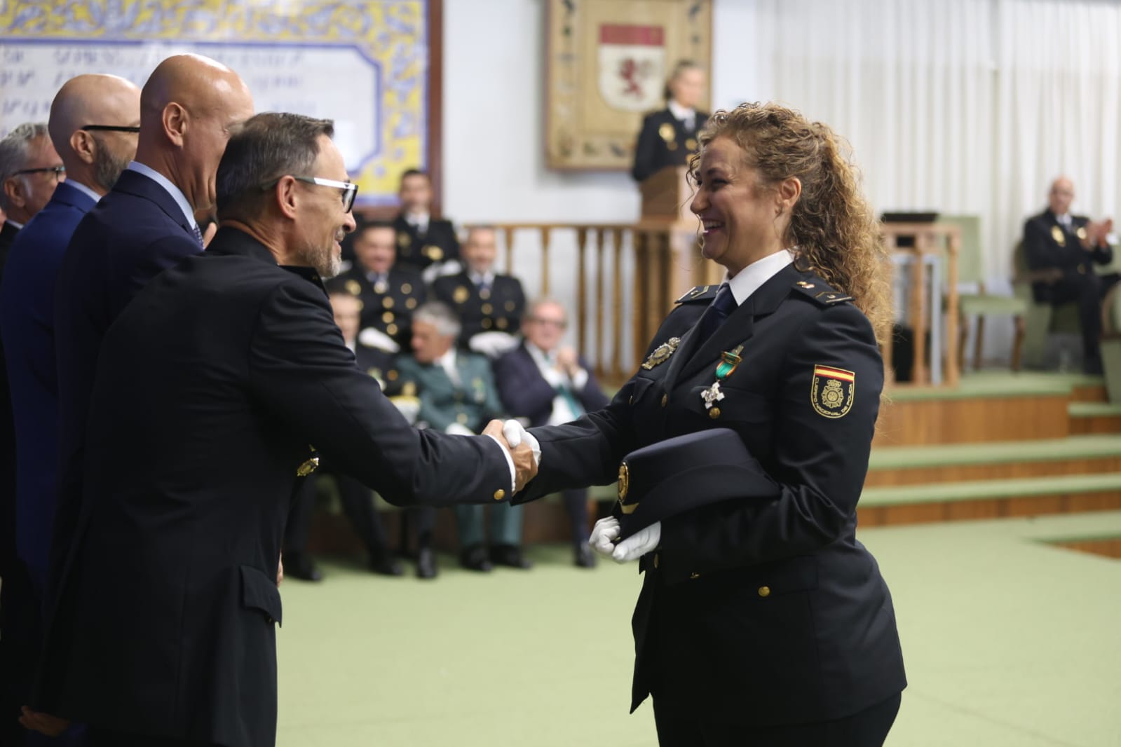 El Albéitar acogió este viernes la celebración de los Ángeles Custodios, patronos de la Policía Nacional, con la entrega de medallas al mérito policial. | FERNANDO OTERO