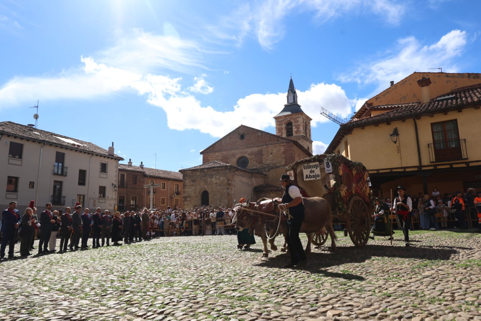 El Desfile de carros engalanados San Froilán 2026, en imágenes 