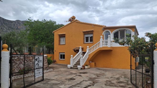 Acebes ha estado en un par de ocasiones en la casa de Chirbes Acebes ha estado en un par de ocasiones en la casa de Chirbes