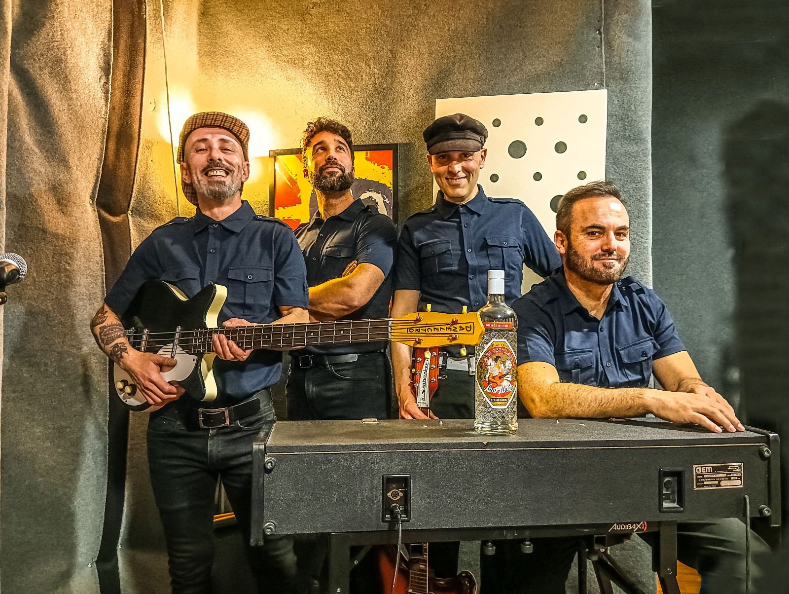 Los integrantes de la banda alicantina Los Giros sonarán en León. | L.N.C. Los integrantes de la banda alicantina Los Giros sonarán en León. | L.N.C.