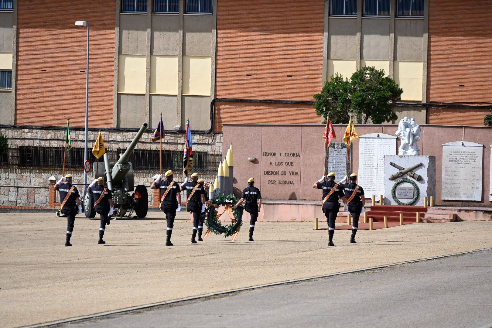XXI aniversario de la Unidad Militar de Emergencias (UME), en imágenes