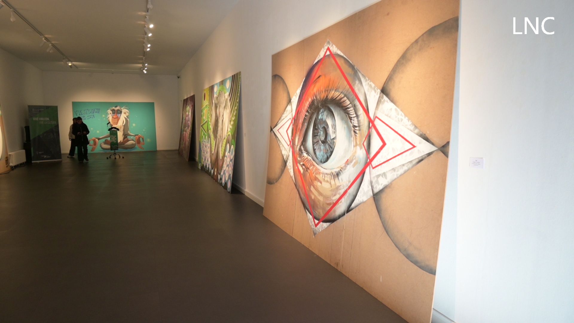 Tres exposiciones en uno: el Albéitar muestra el arte que construyen las asociaciones Tres exposiciones en uno: el Albéitar muestra el arte que construyen las asociaciones