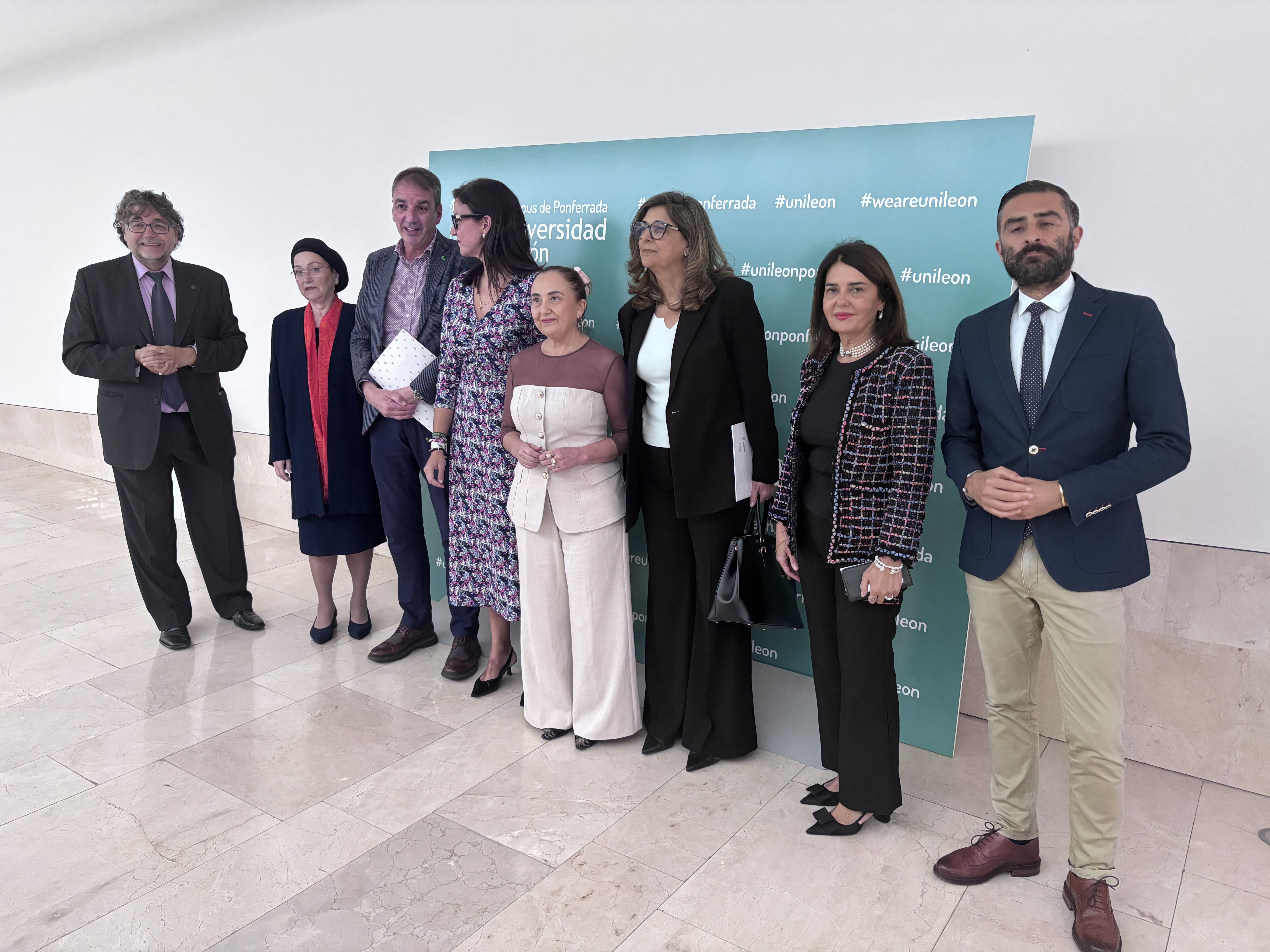 Acto de inauguración del curso académico del PIEX en el Campus de Ponferrada. | JAVIER FERNÁNDEZ