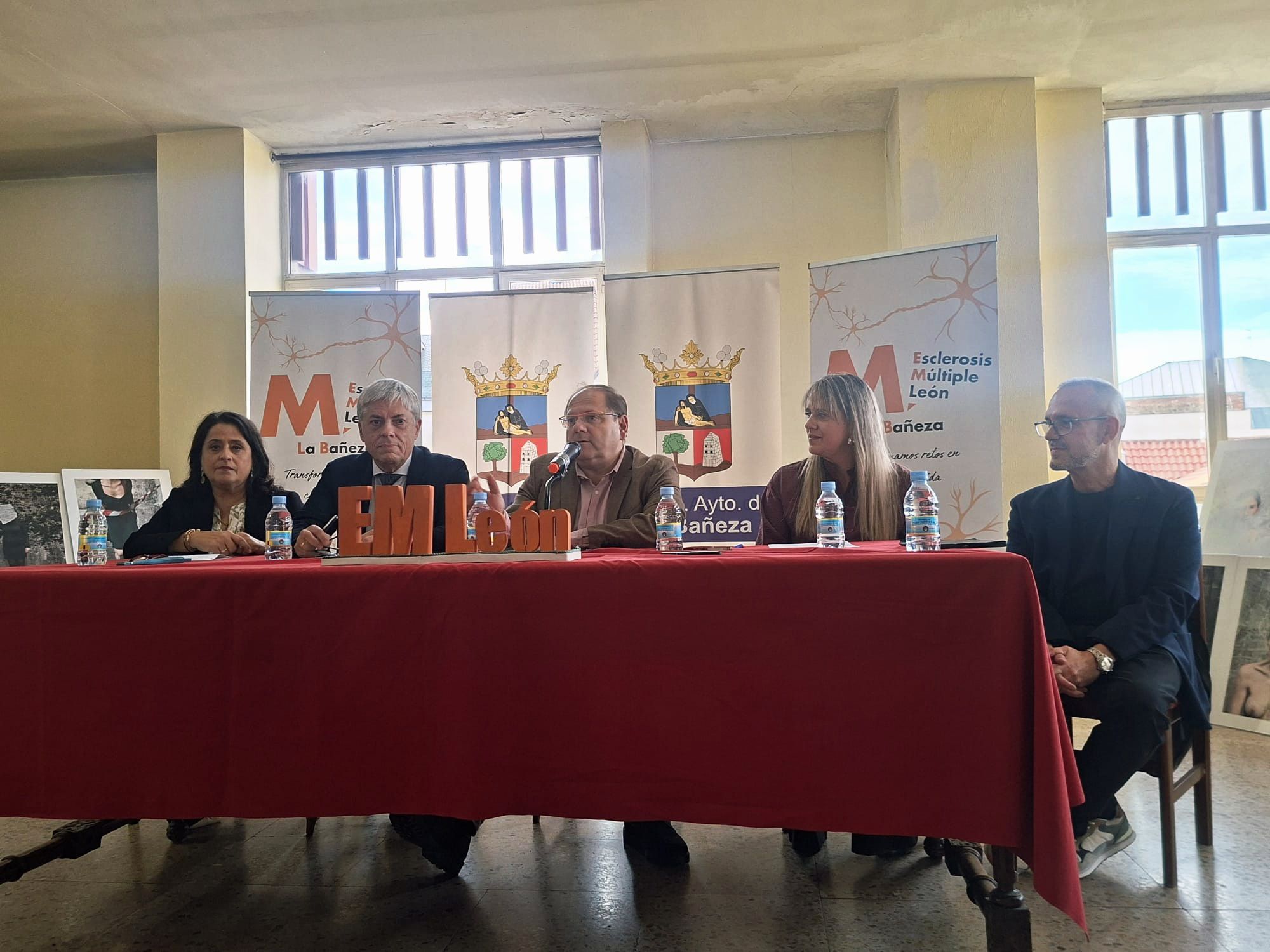 Inauguración este pasado viernes del espacio en La Bañeza para la Asociación de Esclerosis Múltiple. | L.N.C. Inauguración este pasado viernes del espacio en La Bañeza para la Asociación de Esclerosis Múltiple. | L.N.C.