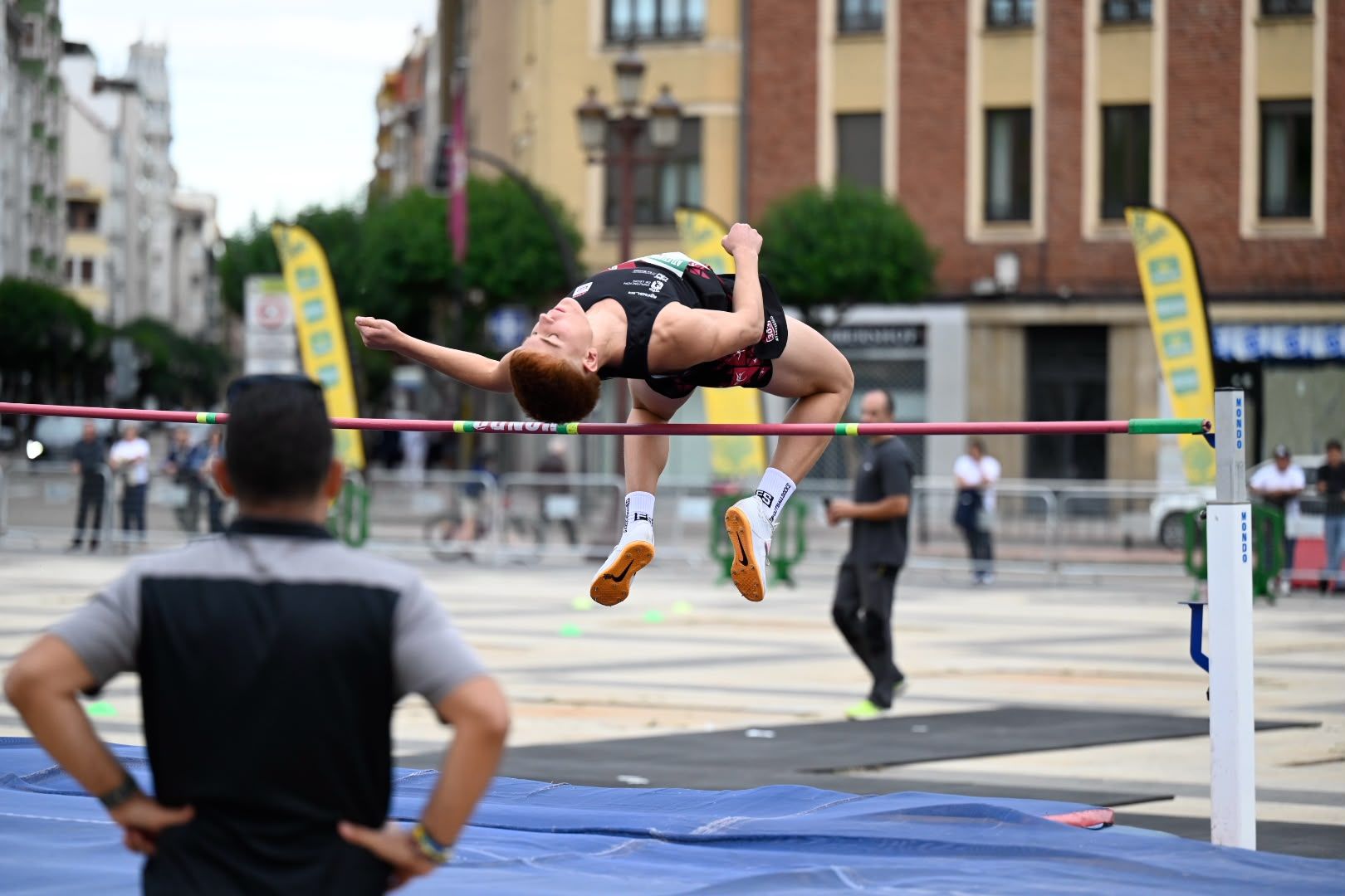 Atletismo en pleno San Marcos. | SAÚL ARÉN