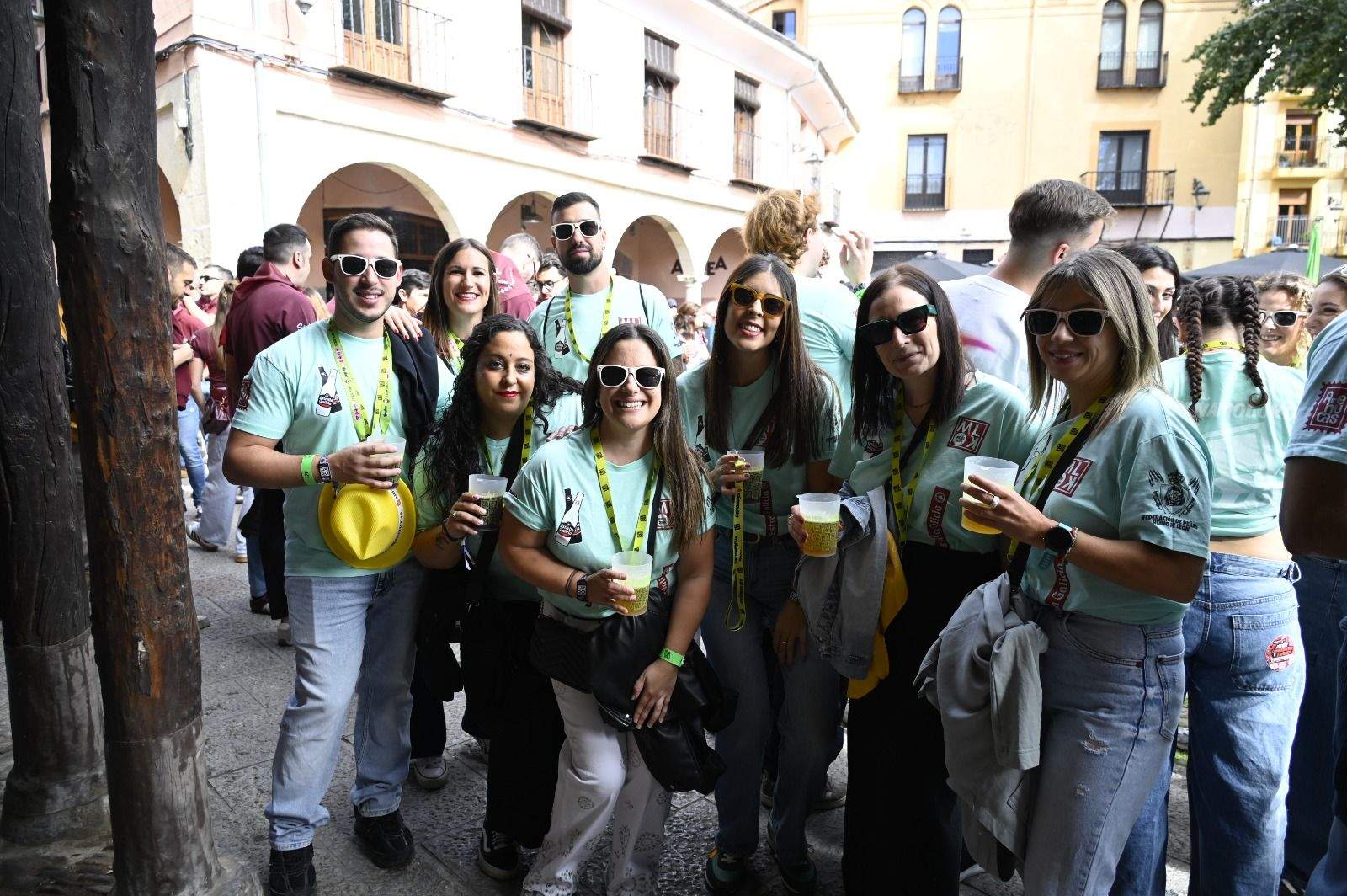 Desfile de las peñas de León por San Froilán. | SAÚL ARÉN