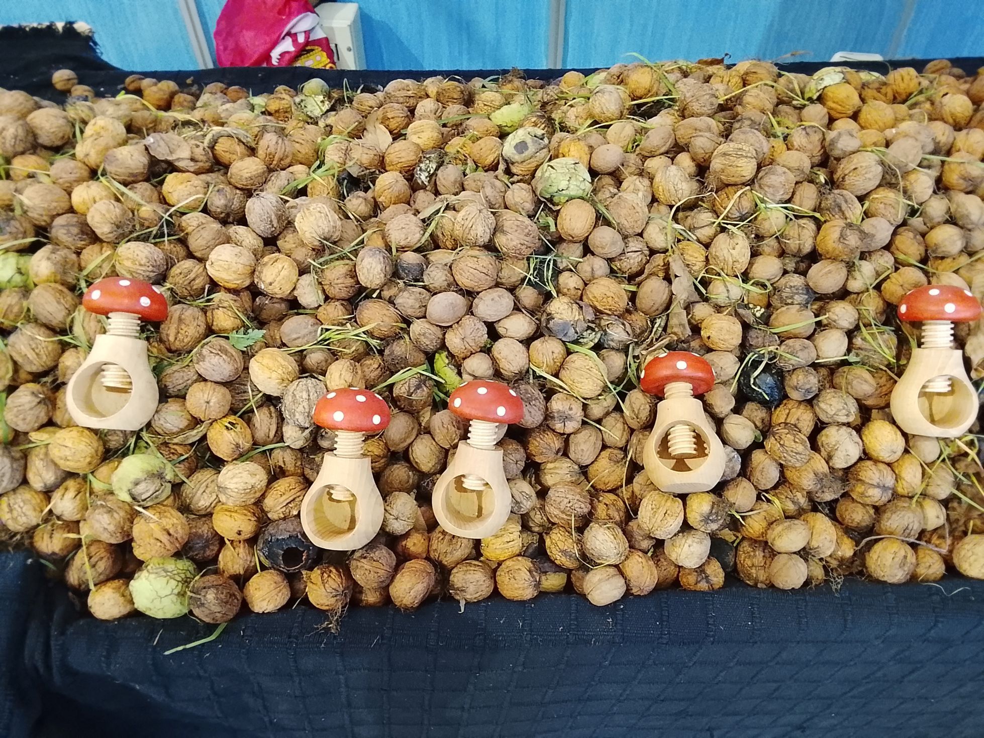 La Feria de Cármenes combinó artesanía, ganadería y cultura popular. E. NIÑO (5)