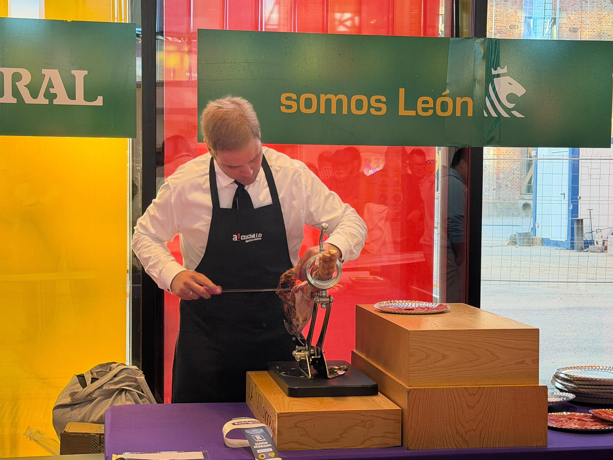 Tercera jornada de la Feria de Productos de León. | SAÚL ARÉN