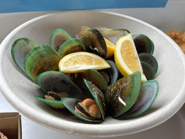 Mejillones de cáscara verde, otro plato popular. | L.N.C. Mejillones de cáscara verde, otro plato popular. | L.N.C.