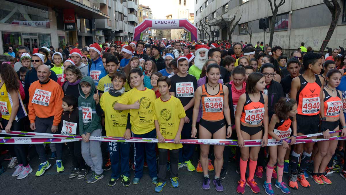 Imagen de la salida de la última San Silvestre. | MAURICIO PEÑA