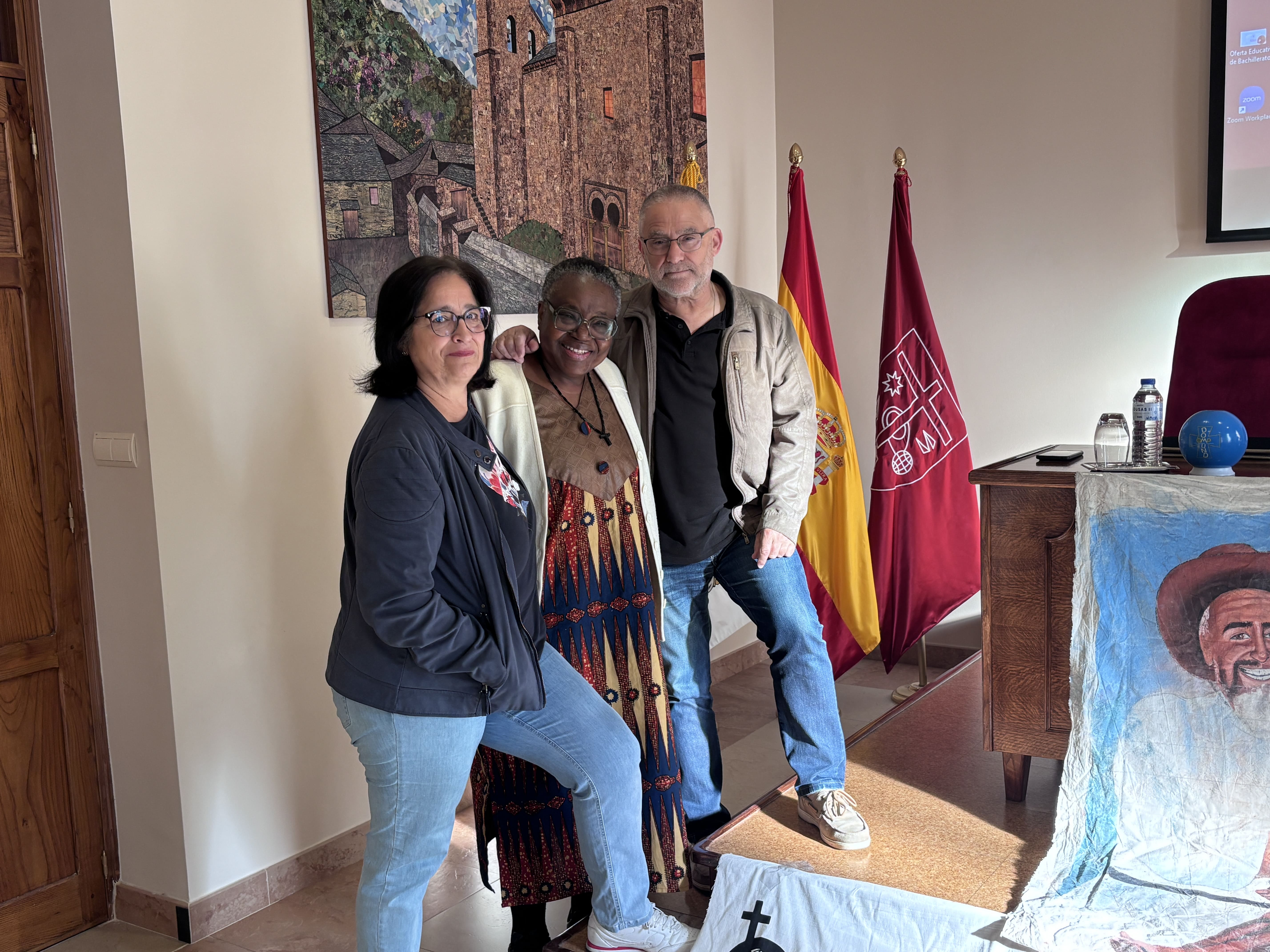 Presentación de la nueva campaña del Domund en Ponferrada. | JAVIER FERNÁNDEZ