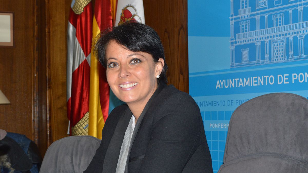 La presidenta del IMFE y portavoz del Grupo Municipal de Ciudadanos en Ponferrada, Rosa Luna. | MAR IGLESIAS