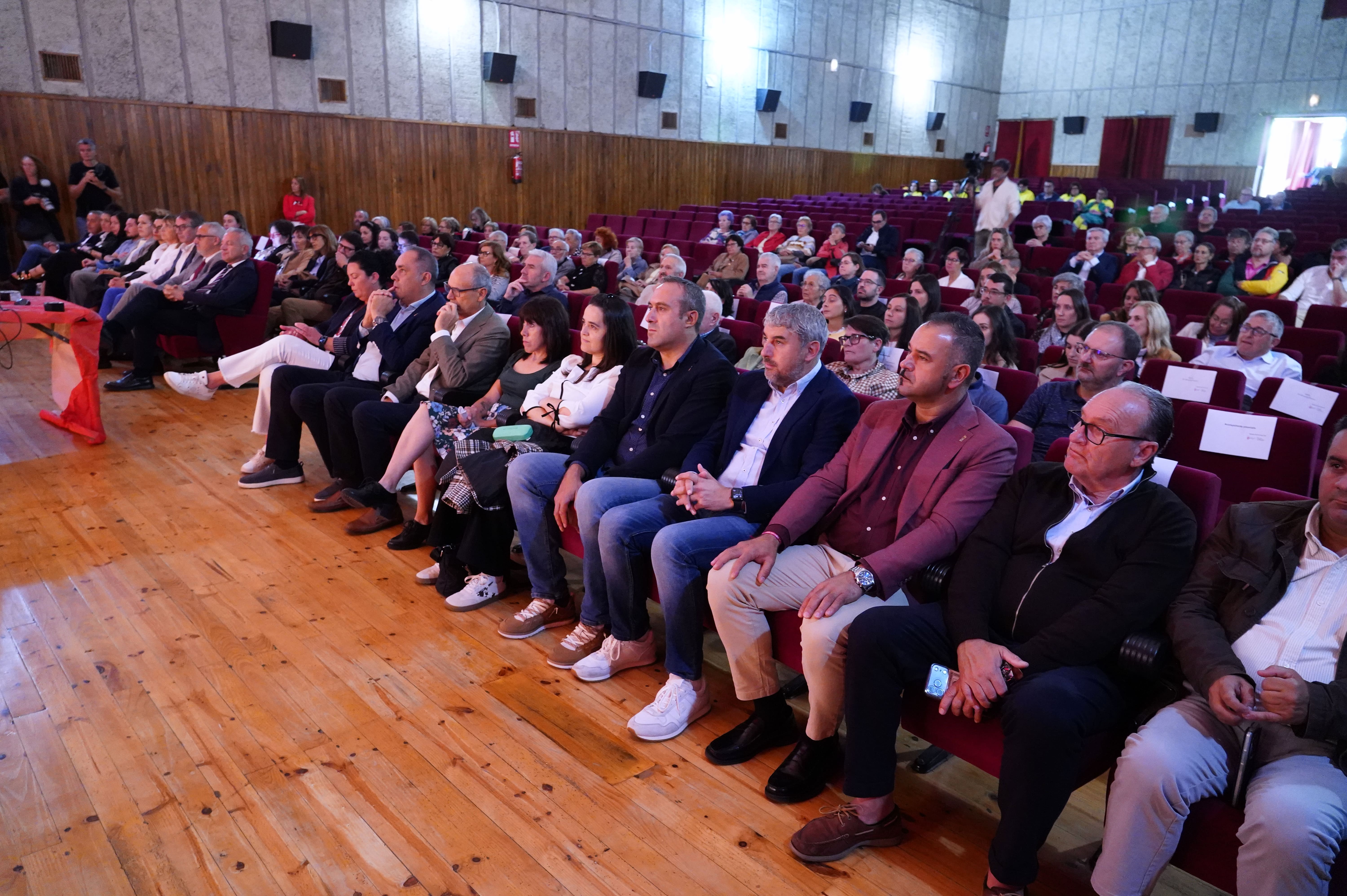 La entrega de premios se desarrolló en el Cine FABA de Cacabelos. | CÉSAR SÁNCHEZ (ICAL)