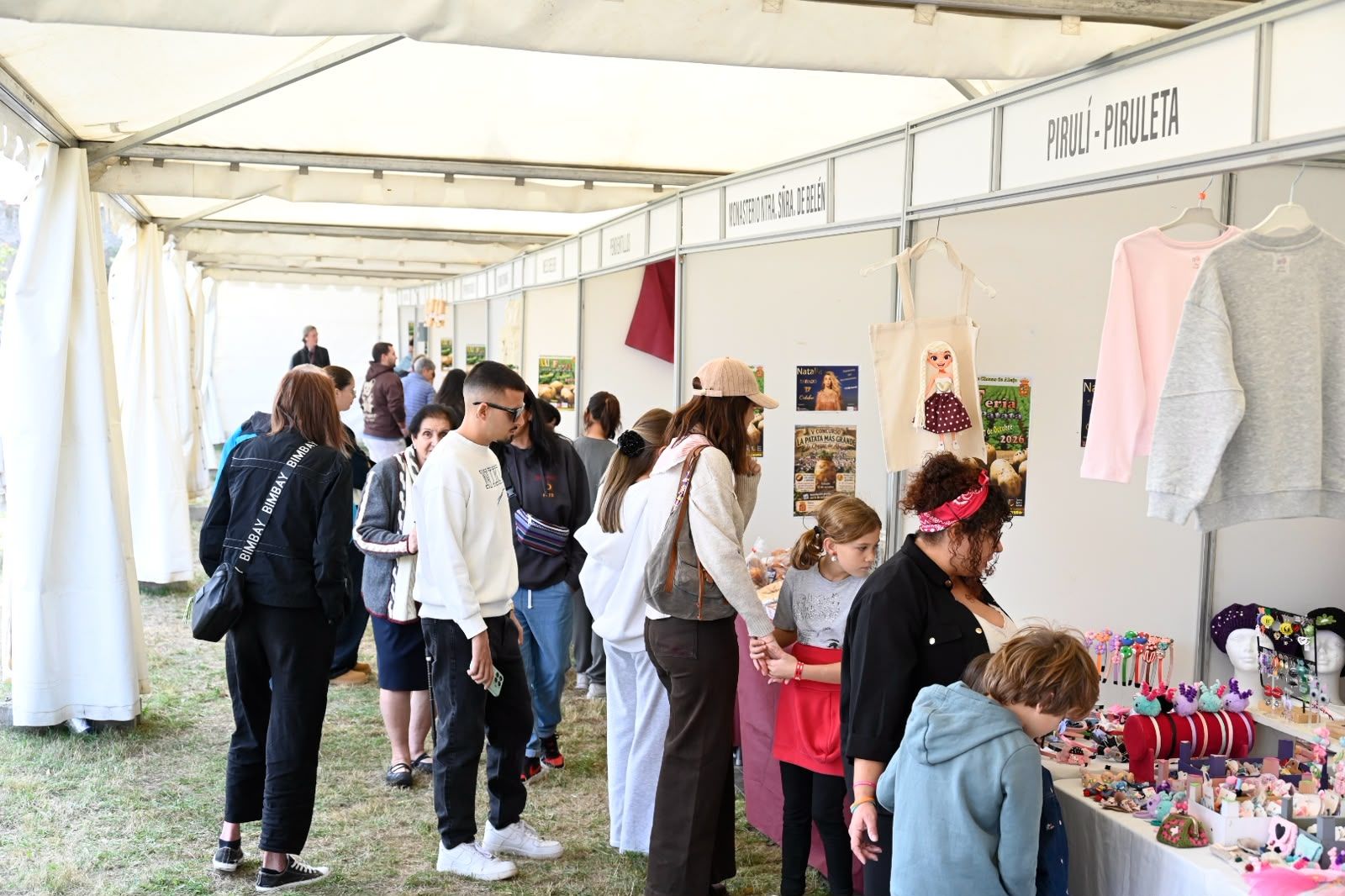 Feria de la Patata de Chozas de Abajo. | SAÚL ARÉN Feria de la Patata de Chozas de Abajo. | SAÚL ARÉN