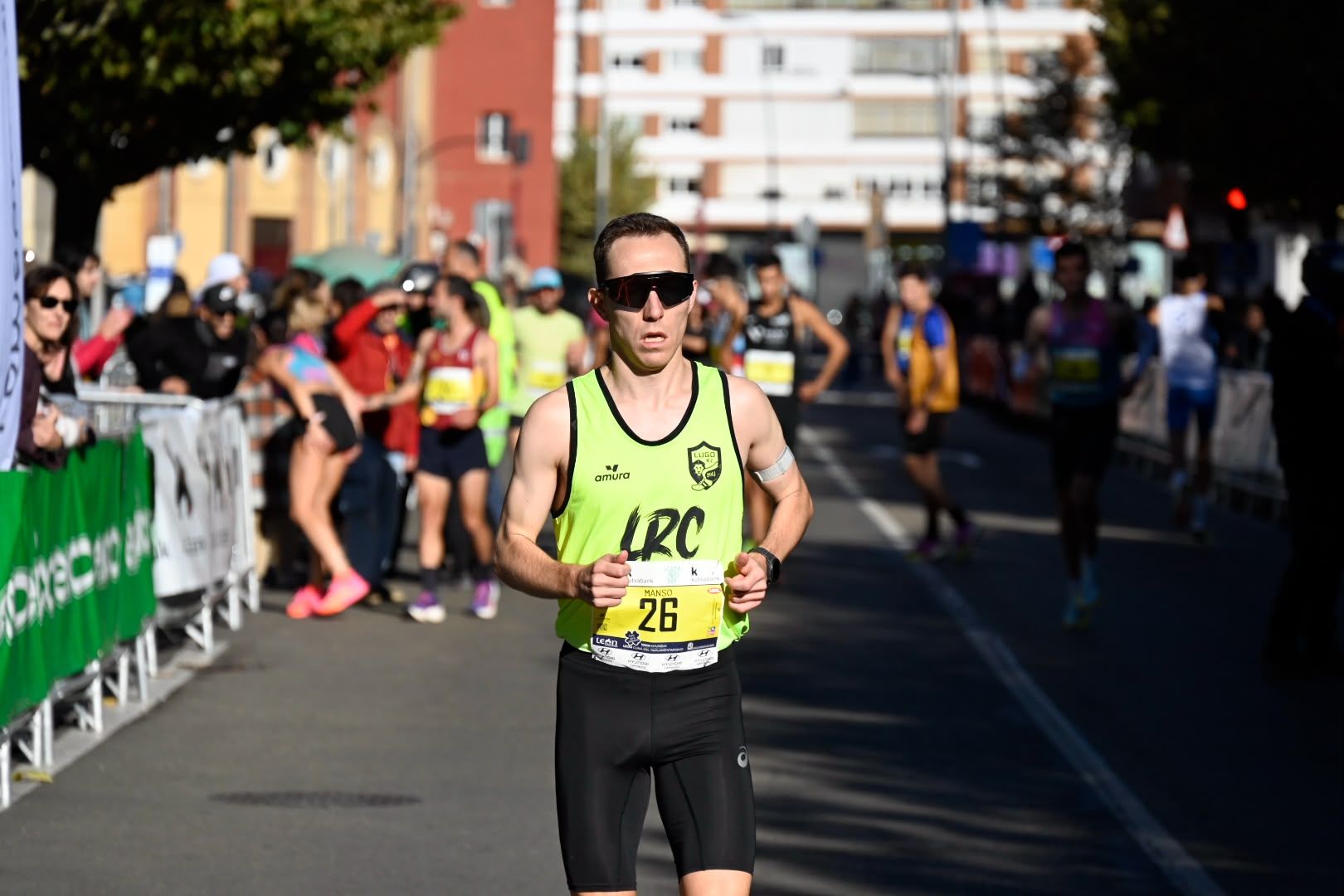 Los 10KM de León llenaron las calles de la capital desde primera hora de la mañana con cerca de 5.000 corredores. SAÚL ARÉN (29)