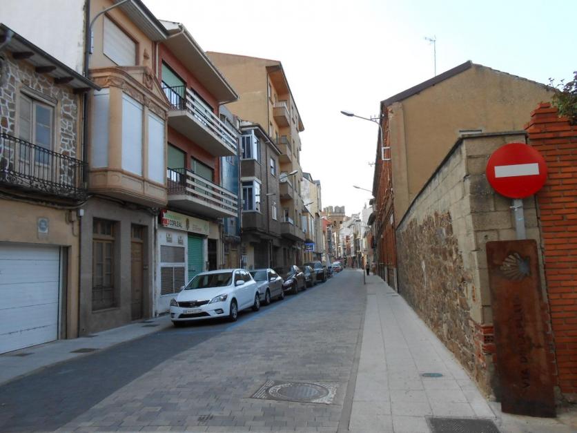 Vista de la calle Juan de Mansilla. | L.N.C.