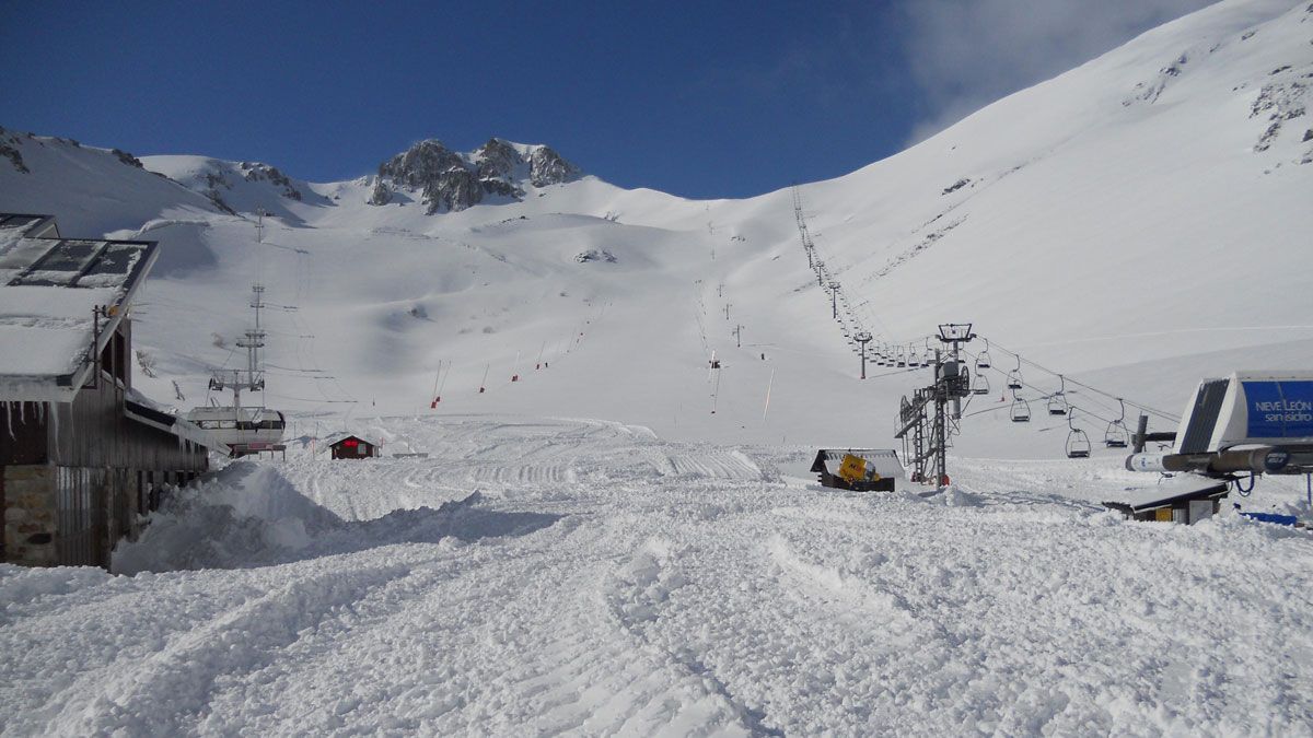 San Isidro tan solo ha podido abrir este domingo la parte de abajo. | ICAL