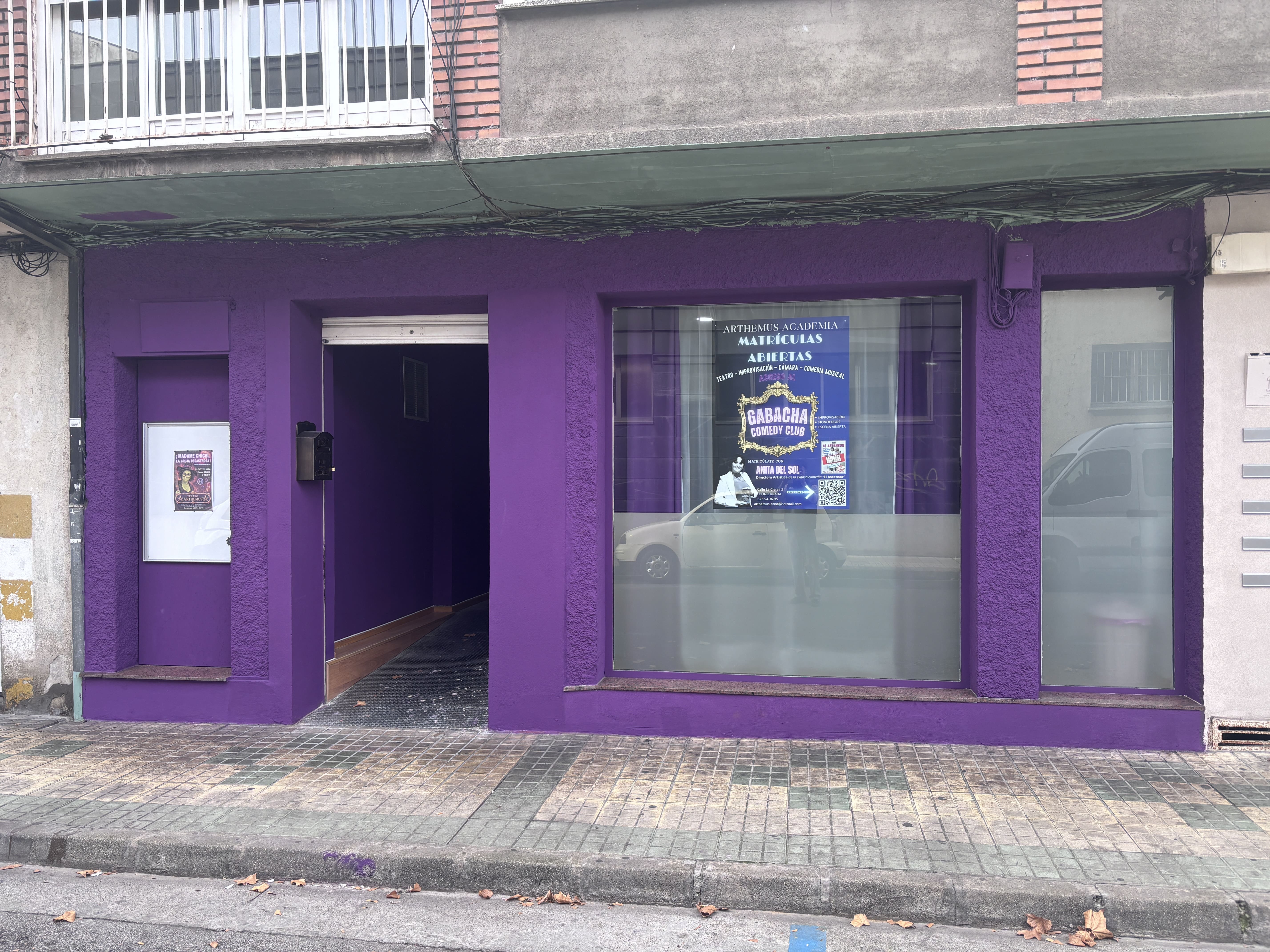 El nuevo espacio teatral está ubicado en el número 3 de la calle Cierva. | JAVIER FERNÁNDEZ