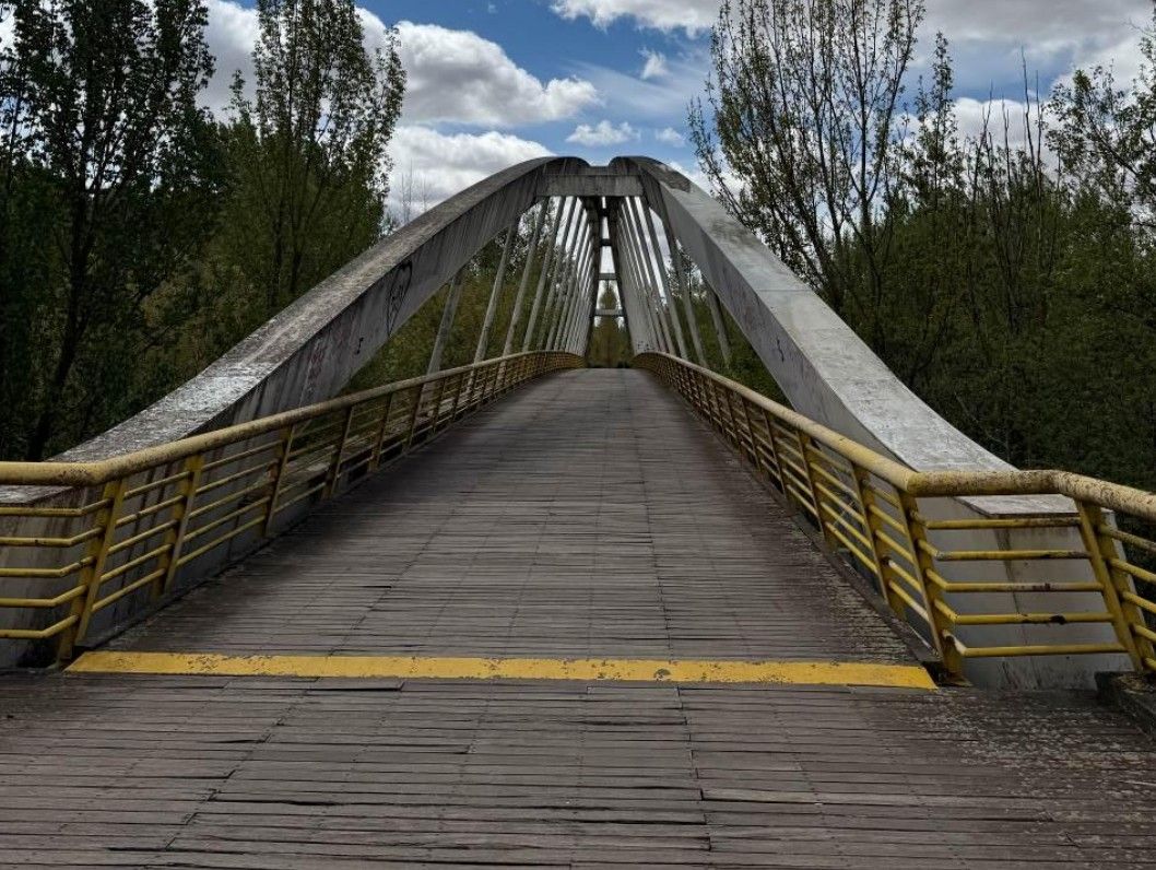 Pasarela sobre el río Esla de Valencia de Don Juan. | L.N.C.