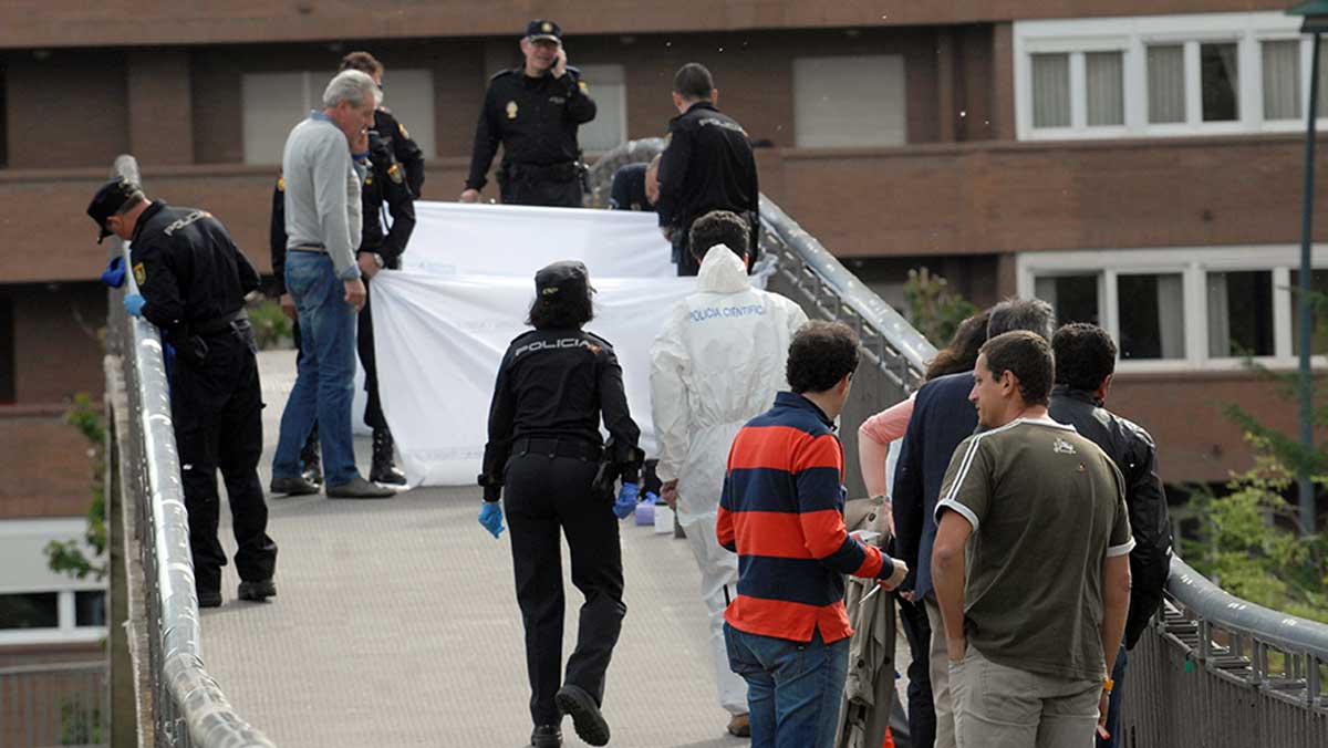 Pasarela en la que asesinada Isabel Carrasco el pasado 12 de mayo. | MAURICIO PEÑA