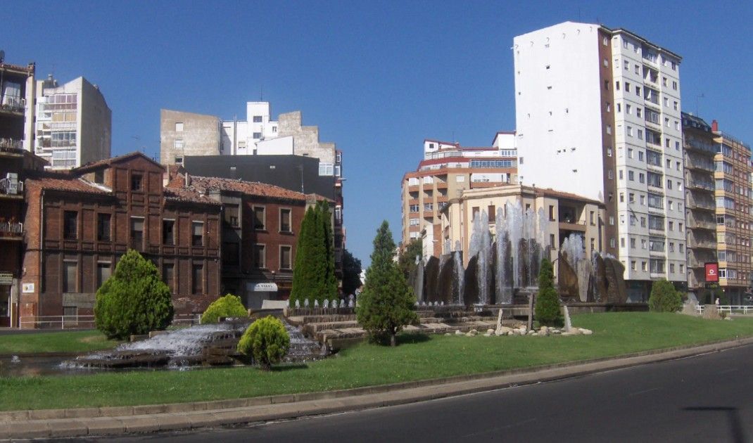 Vista del Rollo de Santa Ana de León. | L.N.C.
