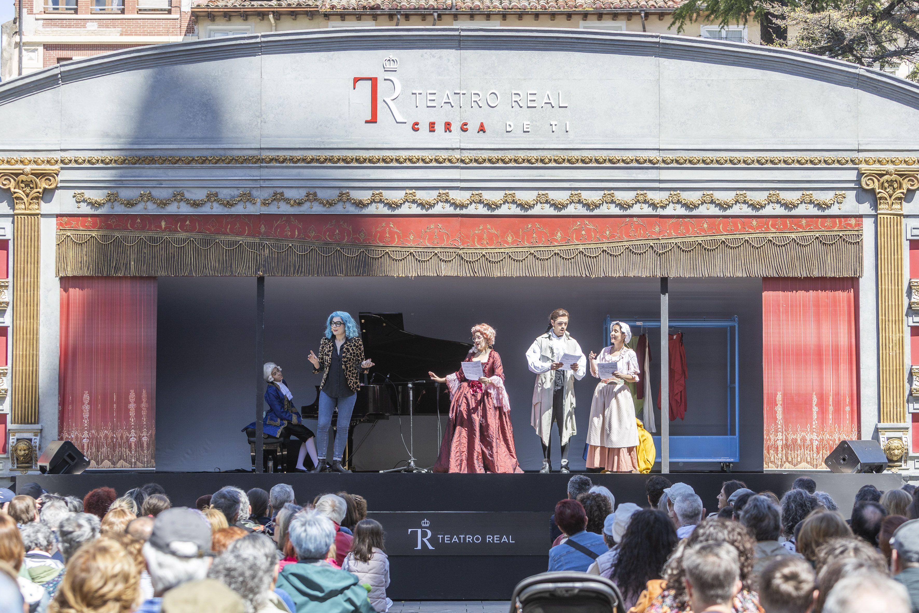La Carroza del Teatro Real llega este domingo a Laguna de Negrillos. | L.N.C.