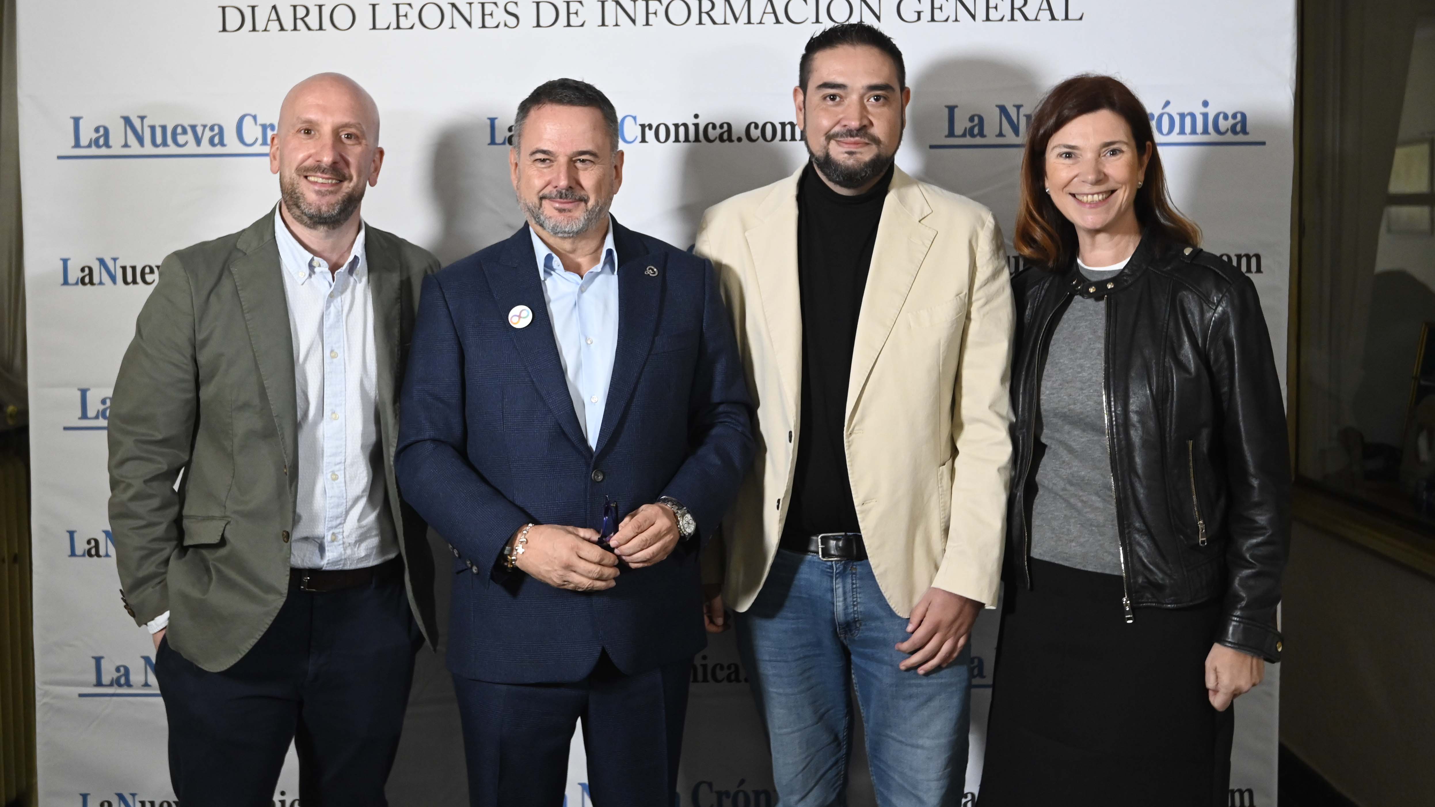Alejandro González (CEO de Stream Mobile), Crego, José Ángel Valles y Judith González (Be Call)