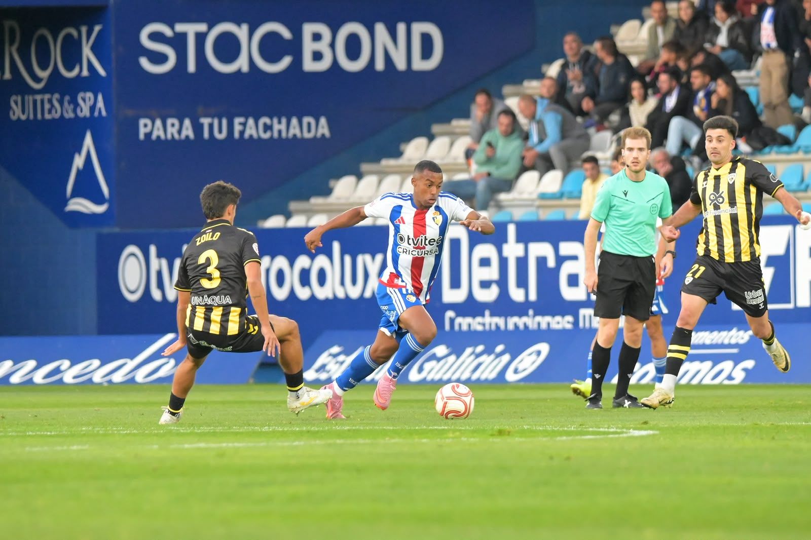 Ponferradina y Barakaldo empatan en El Toralín (10)