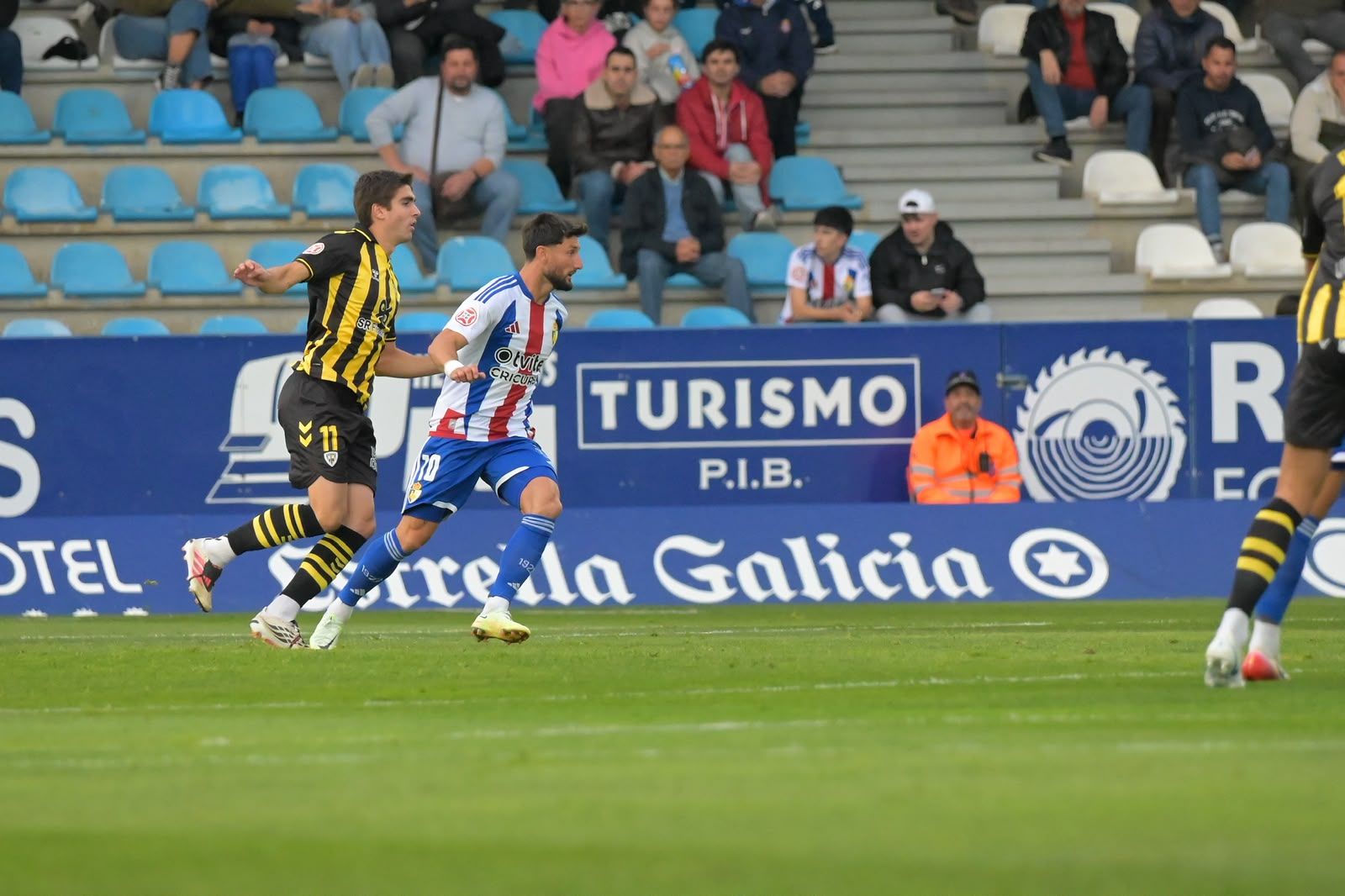 Ponferradina y Barakaldo empatan en El Toralín (12)