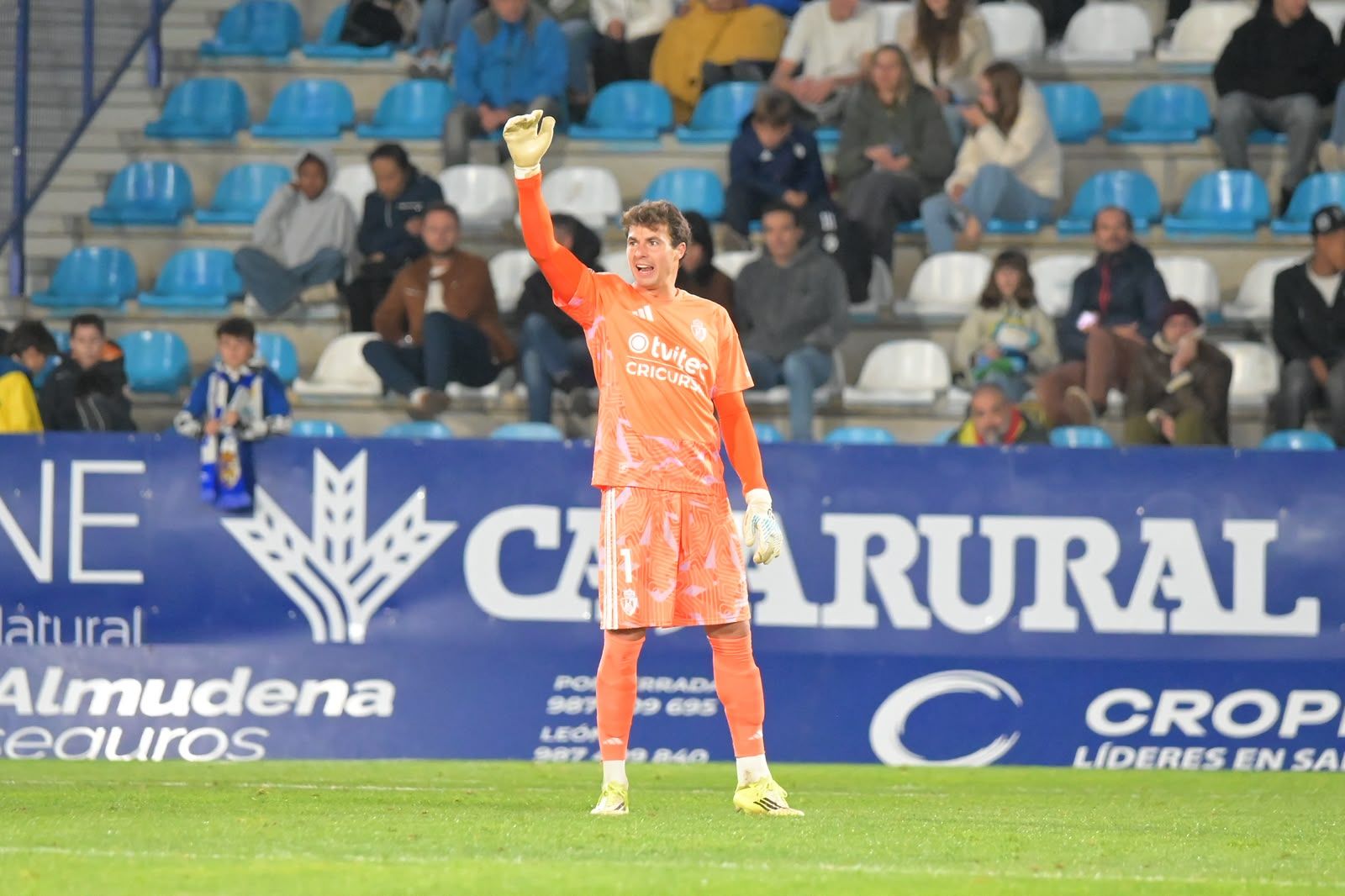 Ponferradina y Barakaldo empatan en El Toralín (28)