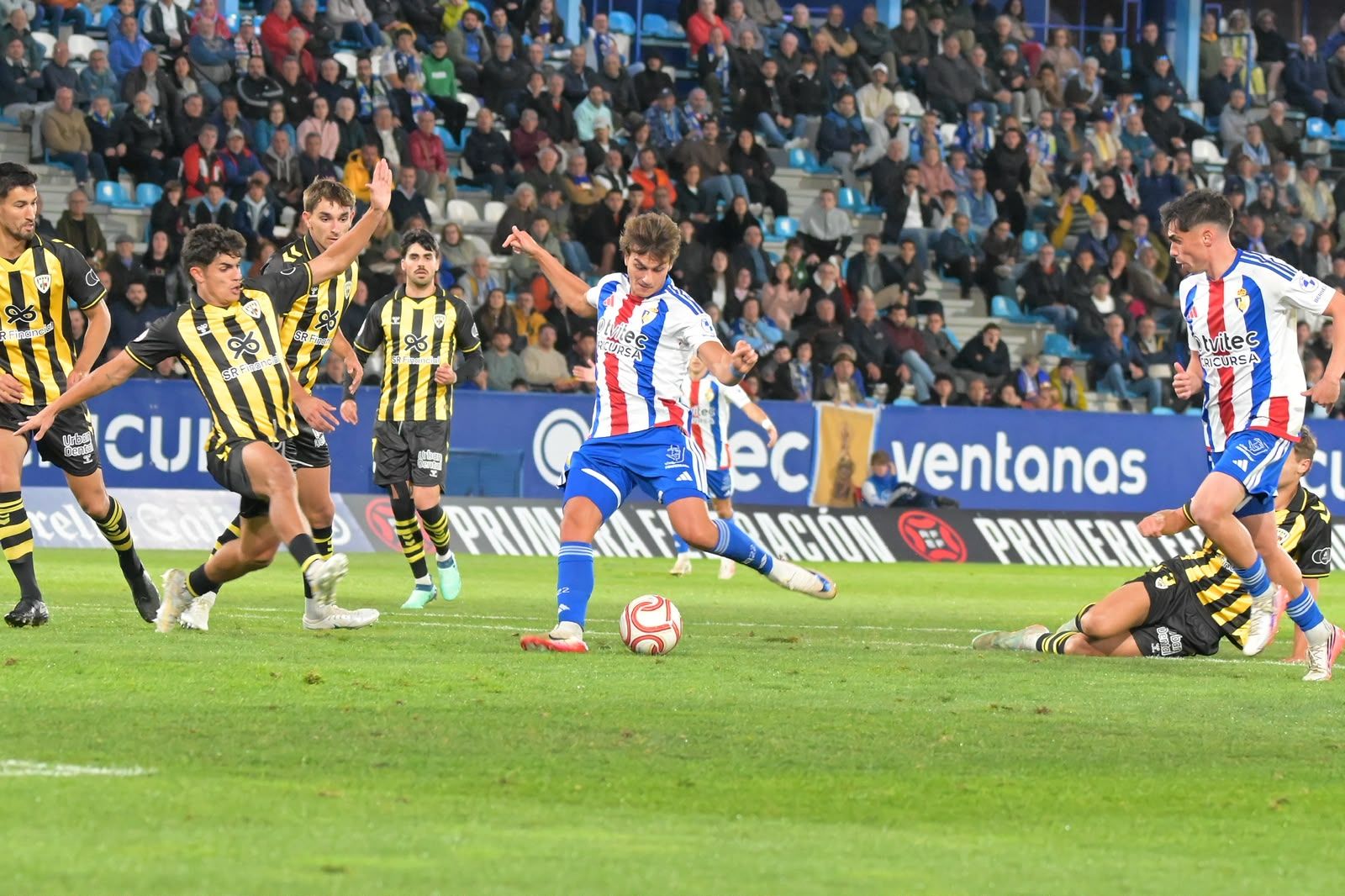 Ponferradina y Barakaldo empatan en El Toralín (39)
