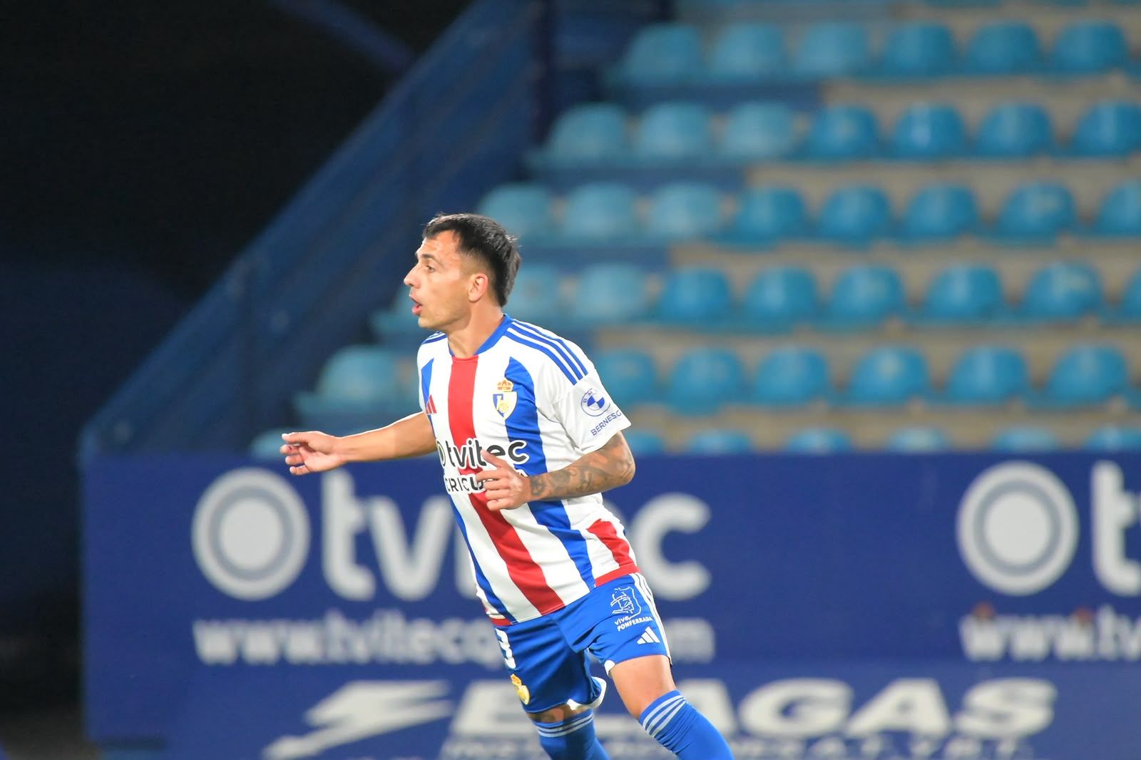 Ponferradina y Barakaldo empatan en El Toralín (16)