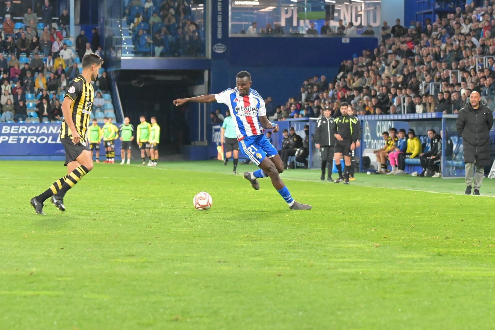 Ponferradina y Barakaldo empatan en El Toralín (24)