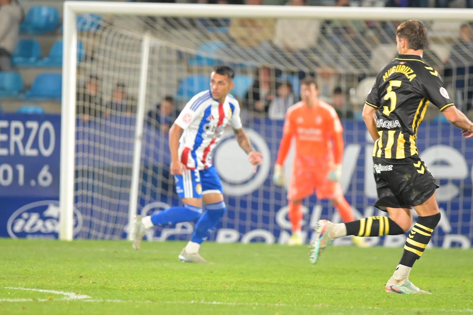 Ponferradina y Barakaldo empatan en El Toralín (40)