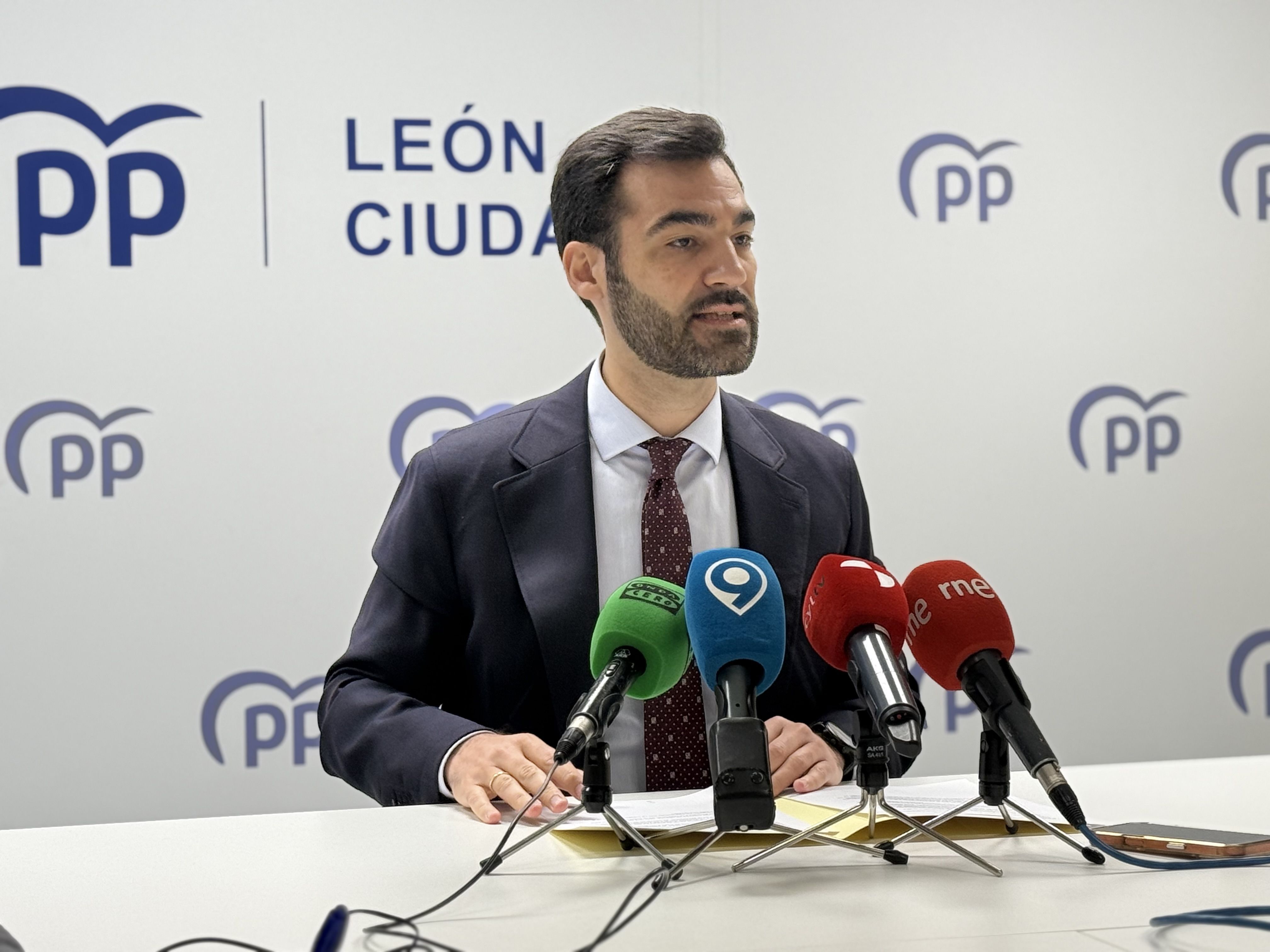 El portavoz del PP en el Ayuntamiento de León, David Fernández. | L.N.C.