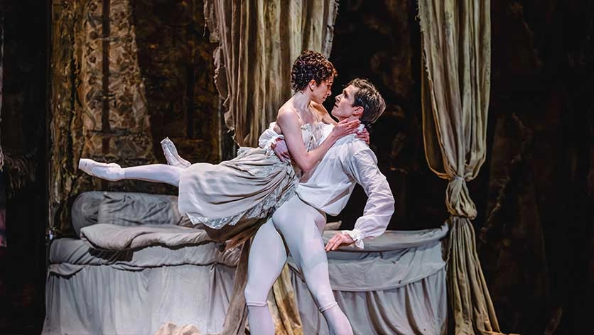Un instante de la obra maestra de Kenneth MacMillan. | CINES VAN GOGH
