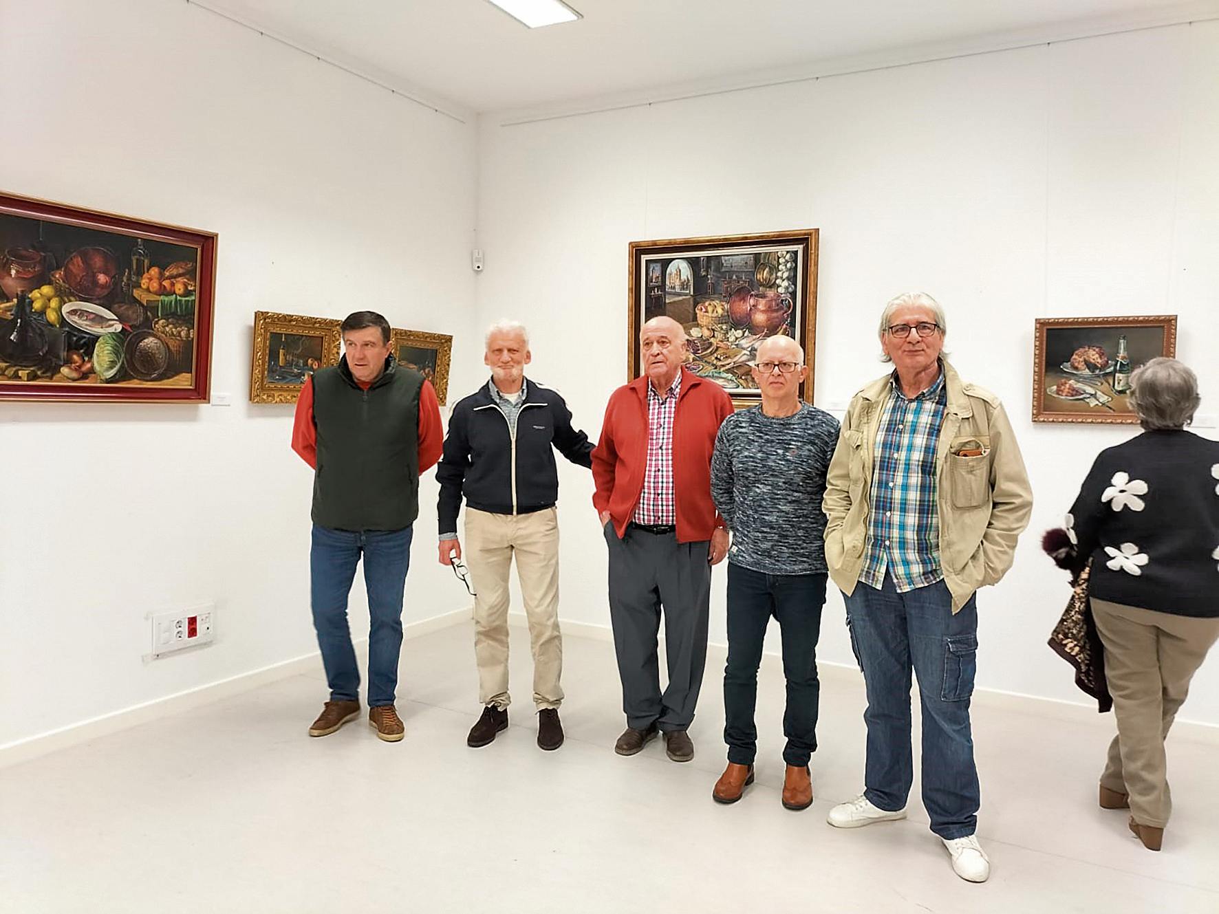 Un momento de la inauguración de la exposición este miércoles en el Centro del Clima de La Vid. Un momento de la inauguración de la exposición este miércoles en el Centro del Clima de La Vid.
