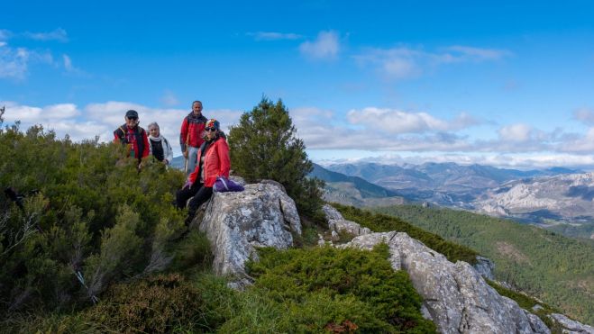 08 En la cumbre de la Sierra Blanca se unen matorral y roca 08 En la cumbre de la Sierra Blanca se unen matorral y roca